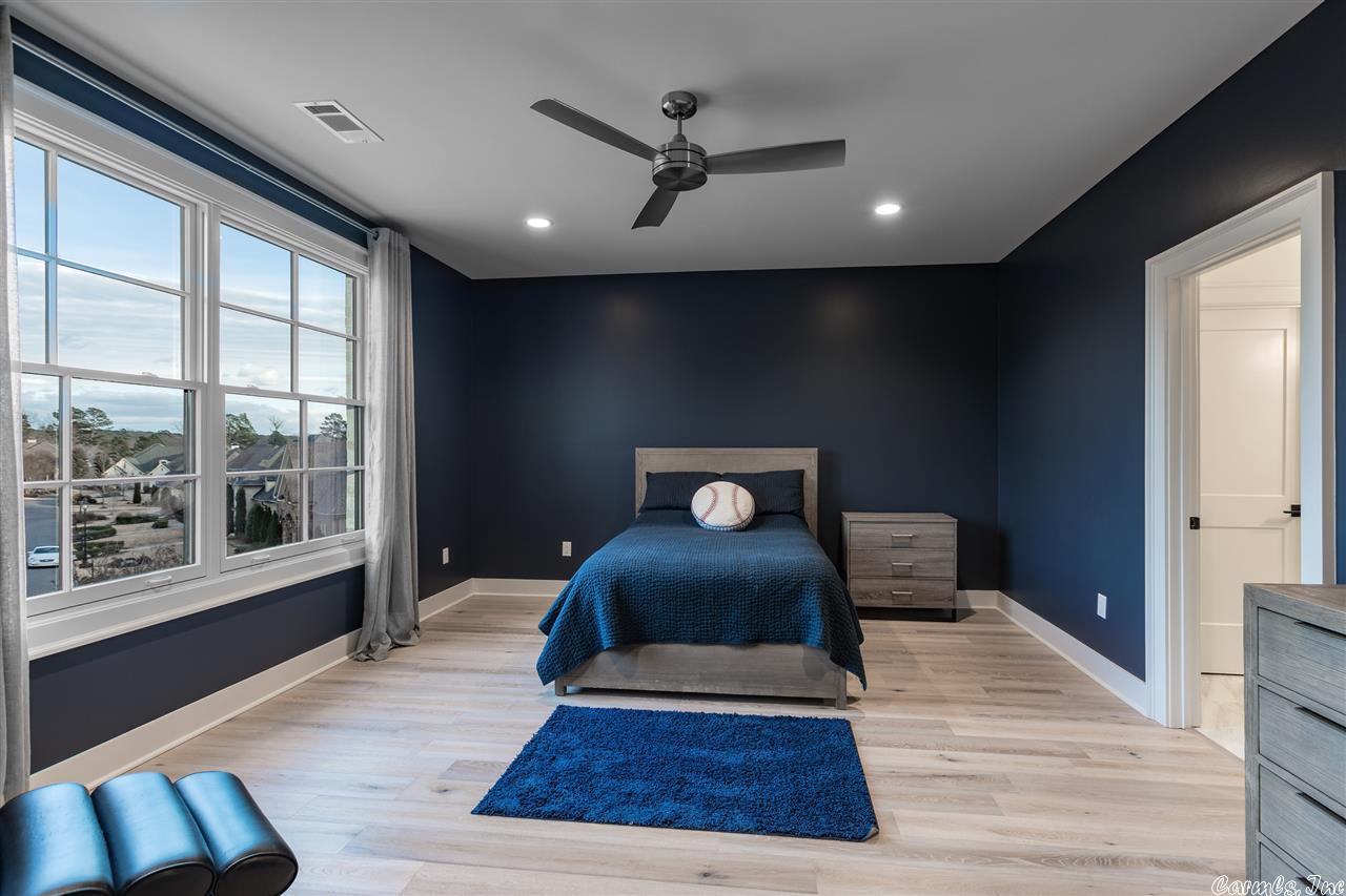 CHENAL VALLEY HALLEN COURT - Residential