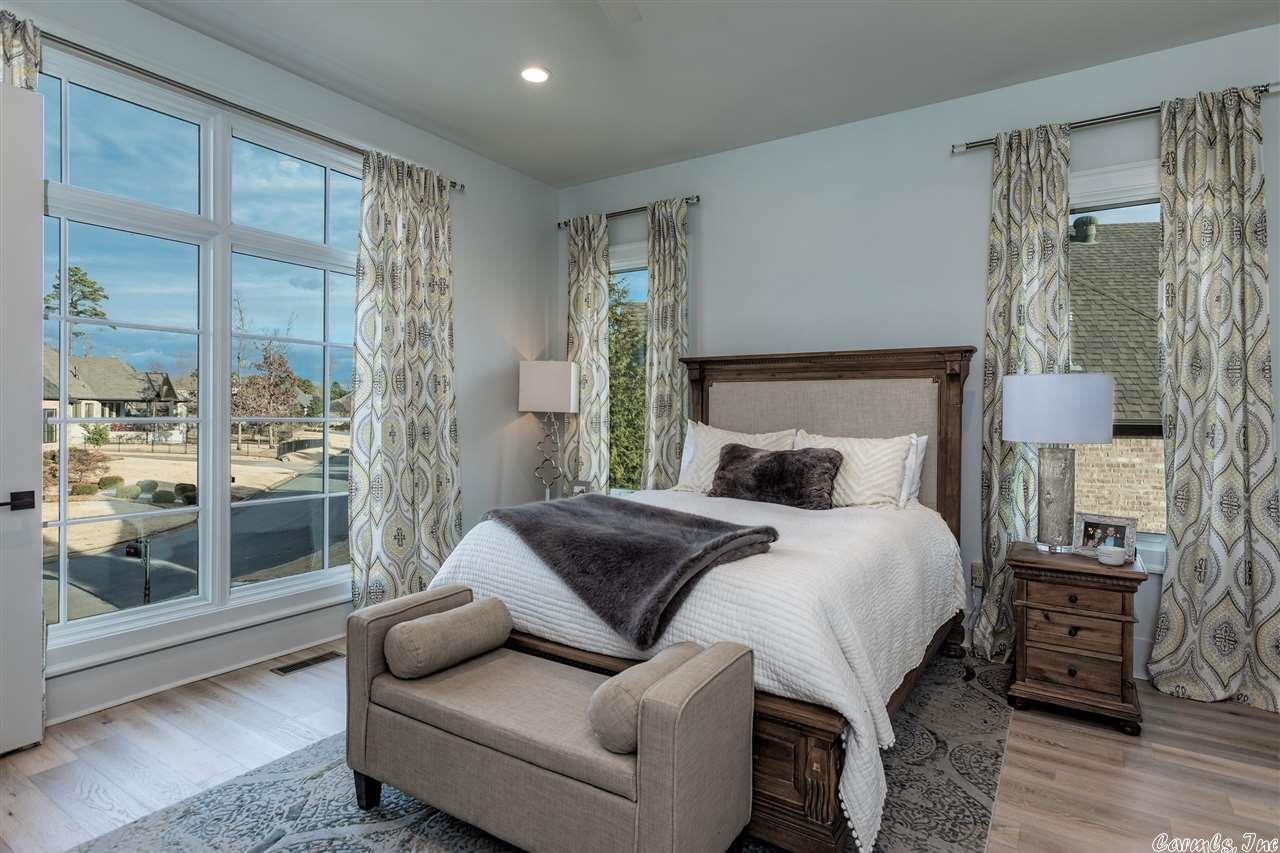 CHENAL VALLEY HALLEN COURT - Residential