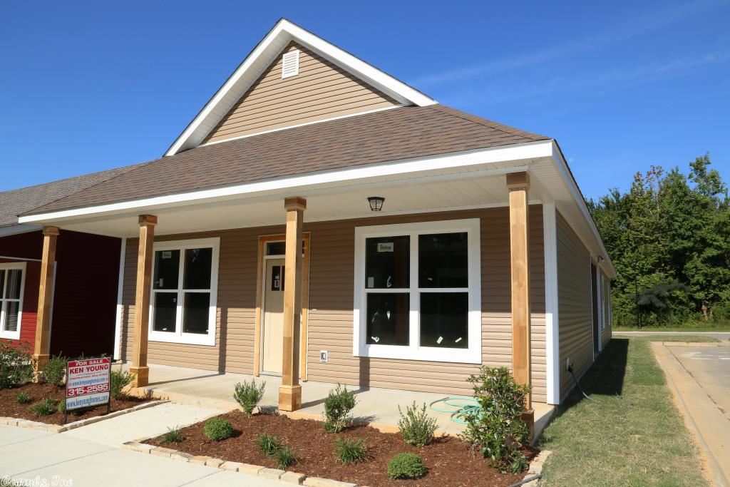 Great gated subdivision in Bryant with Craftsman/Patio style homes!! Take a look at this cute new home with 3 bedrooms, 2 baths, wood floors, custom built cabinets, granite countertops throughout and a lovely front porch and much much more. And right down the street from Bishop Park.