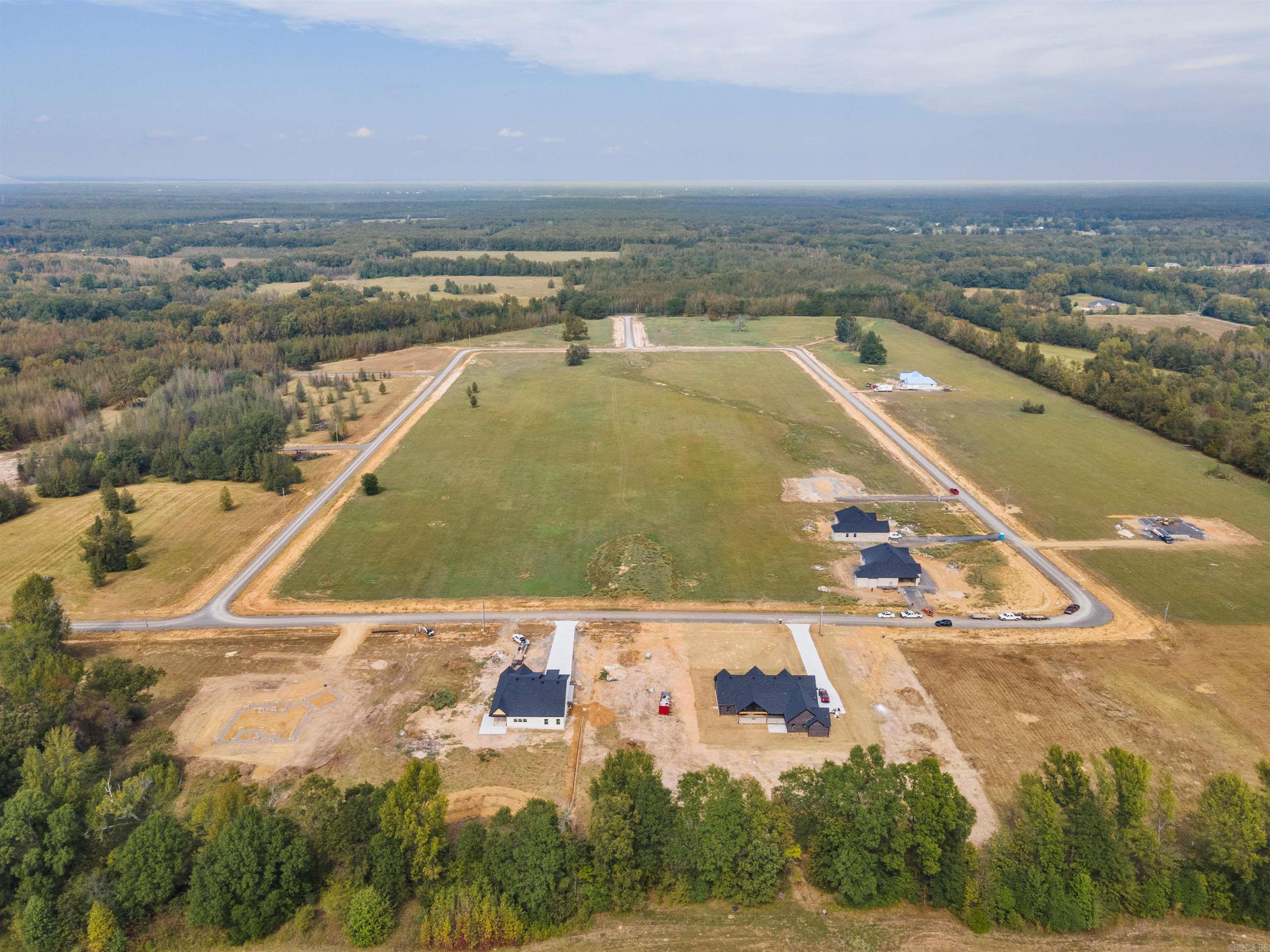 JACKSON ACRES - Residential