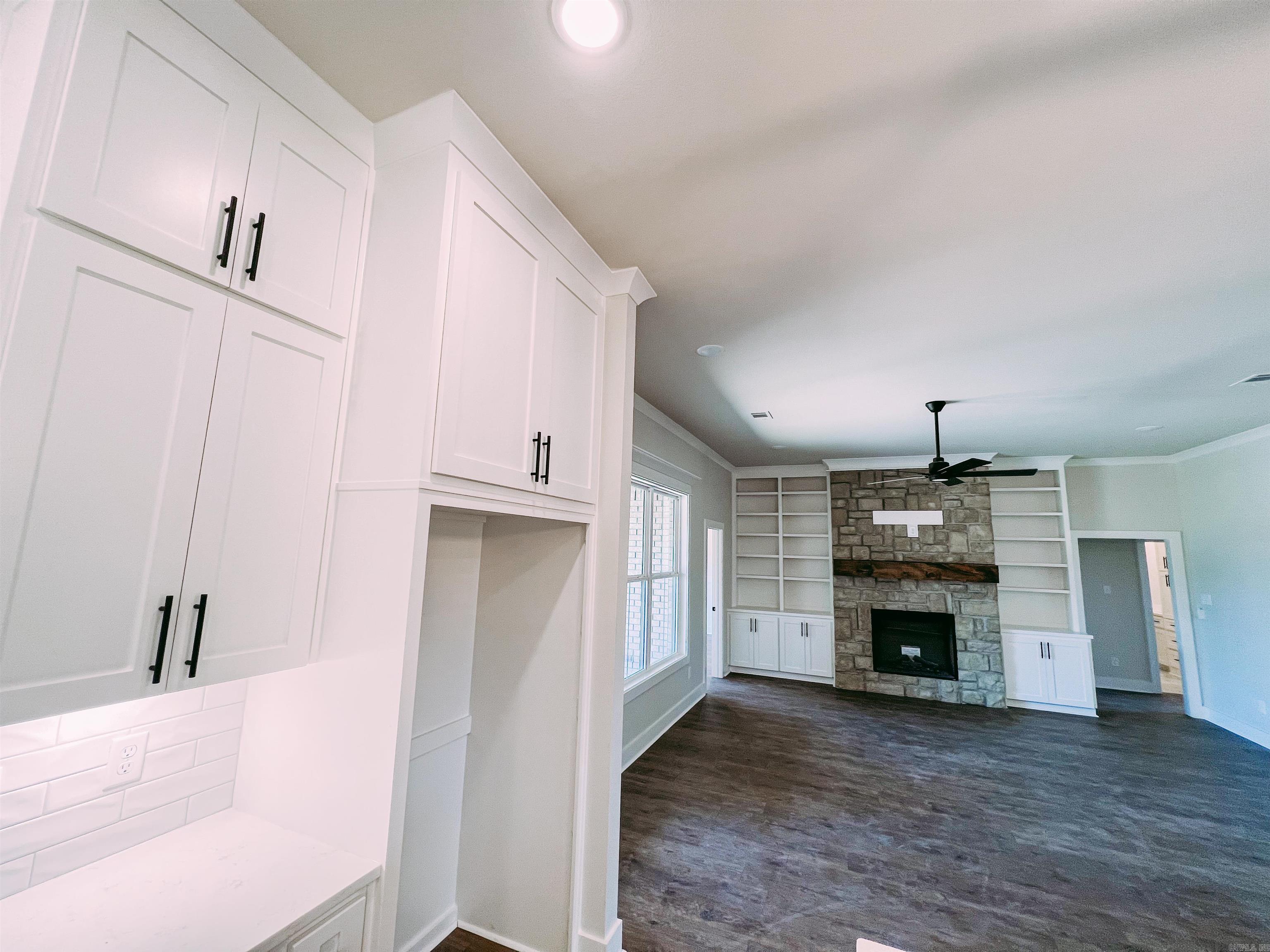 JACKSON ACRES - Residential