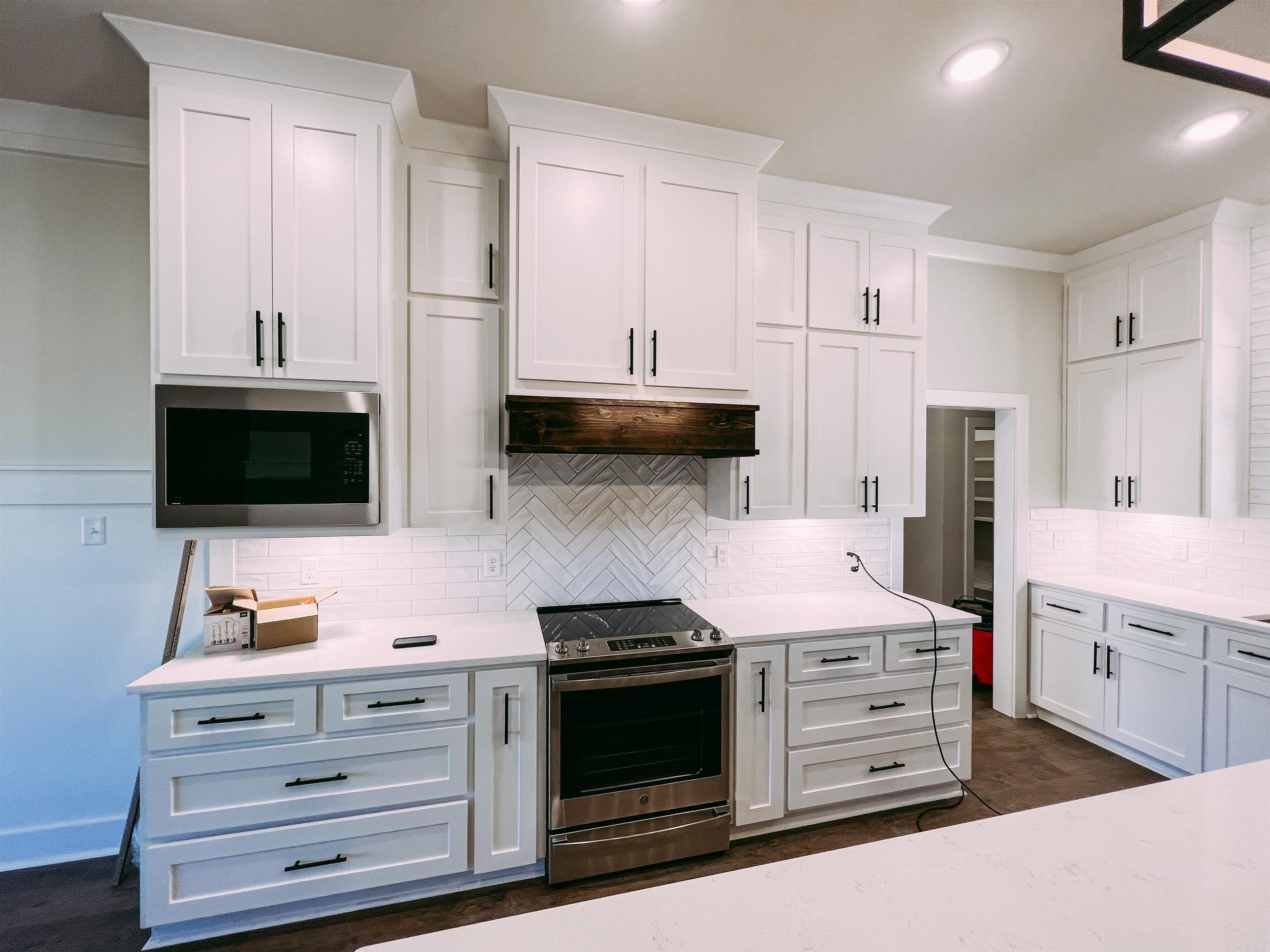 JACKSON ACRES - Residential