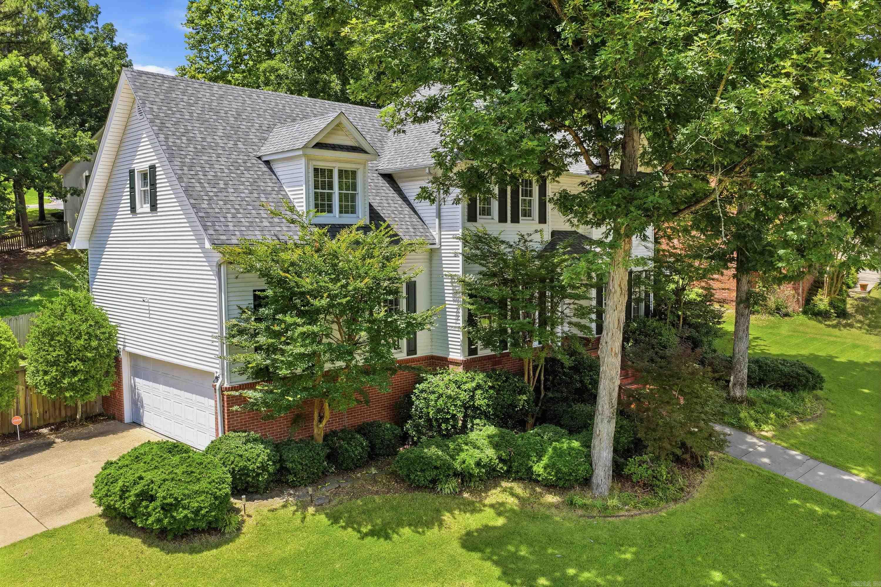 CARRIAGE CREEK - Residential