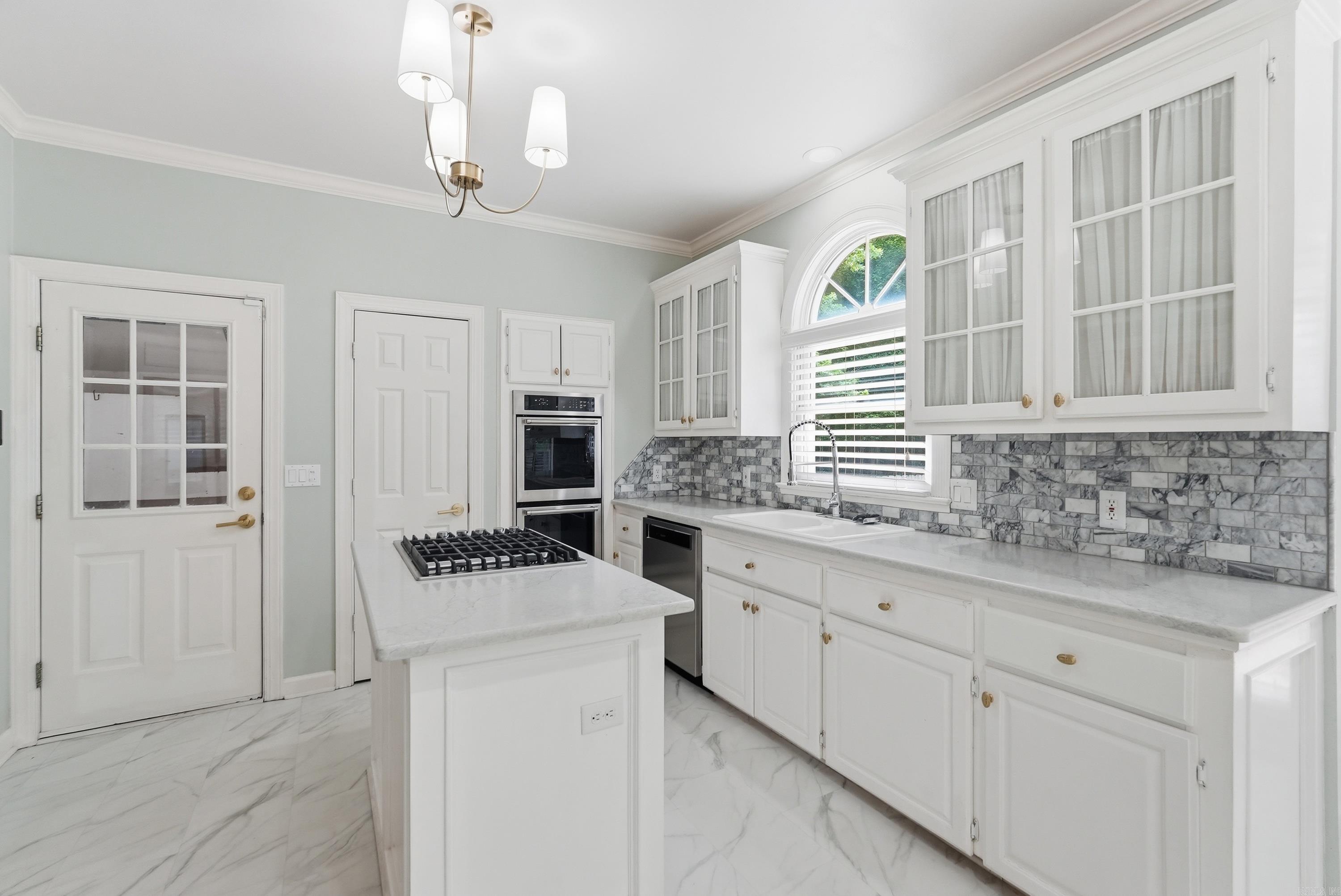 CARRIAGE CREEK - Residential