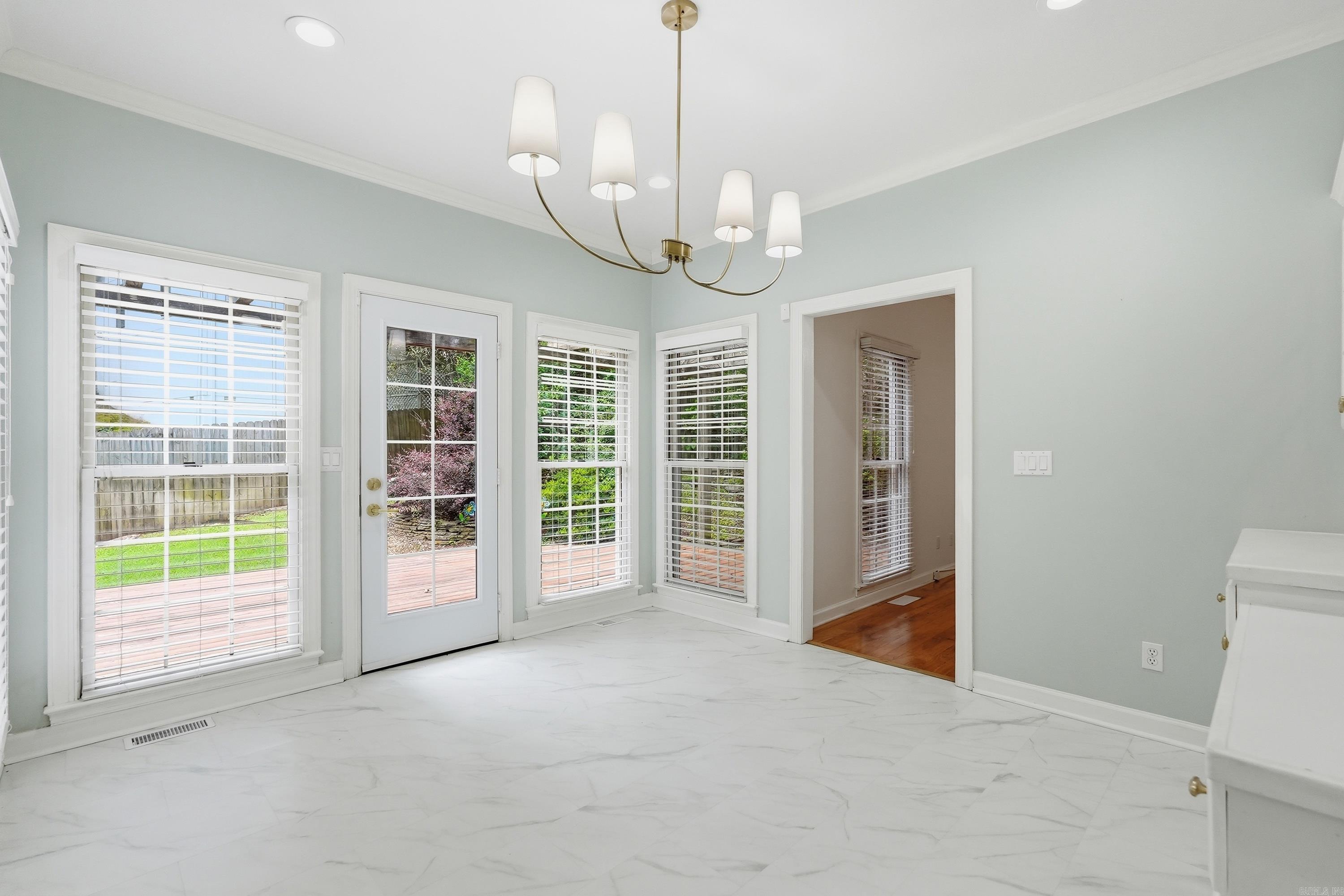 CARRIAGE CREEK - Residential