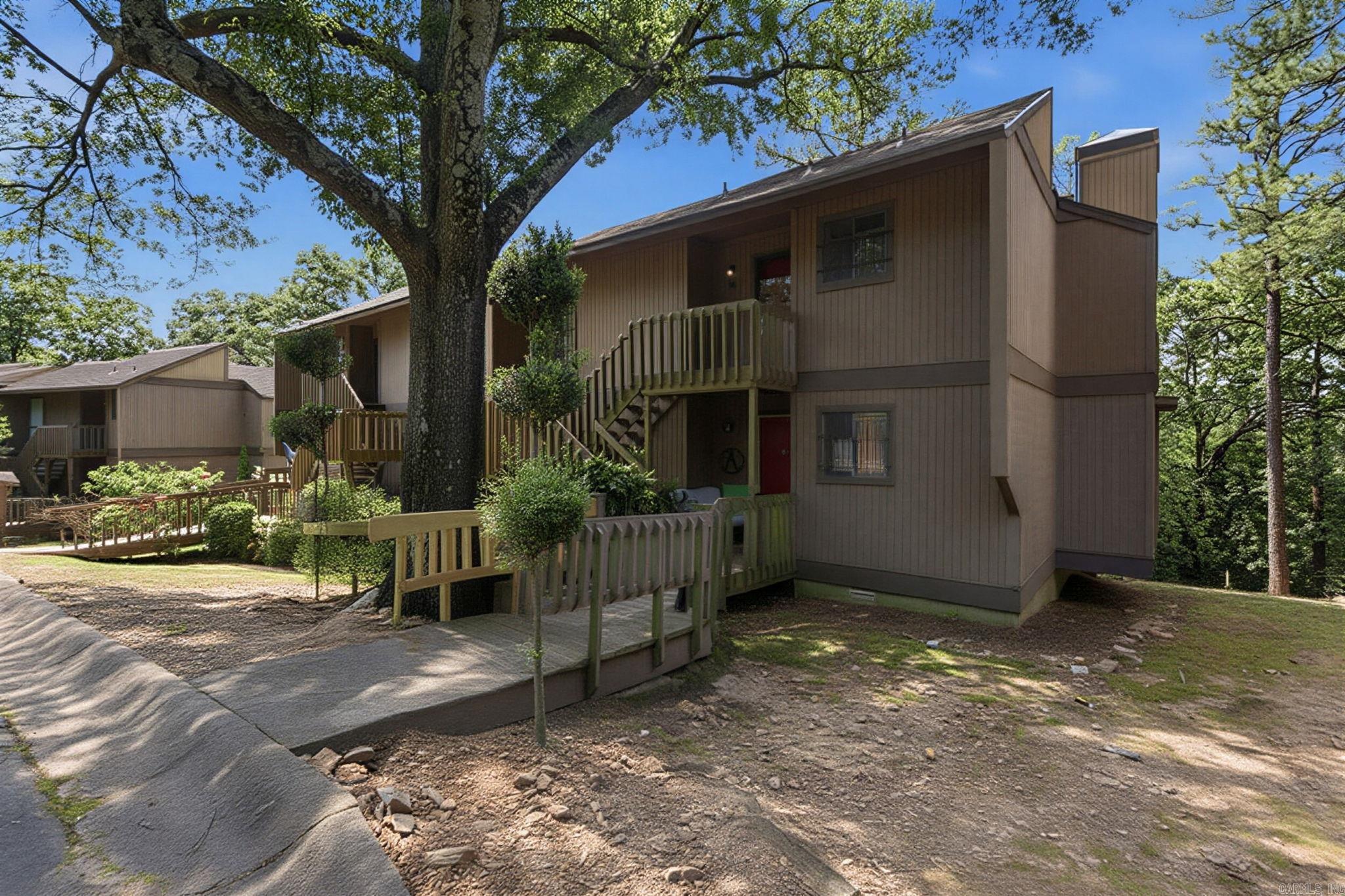 FOREST HILL COND - Residential