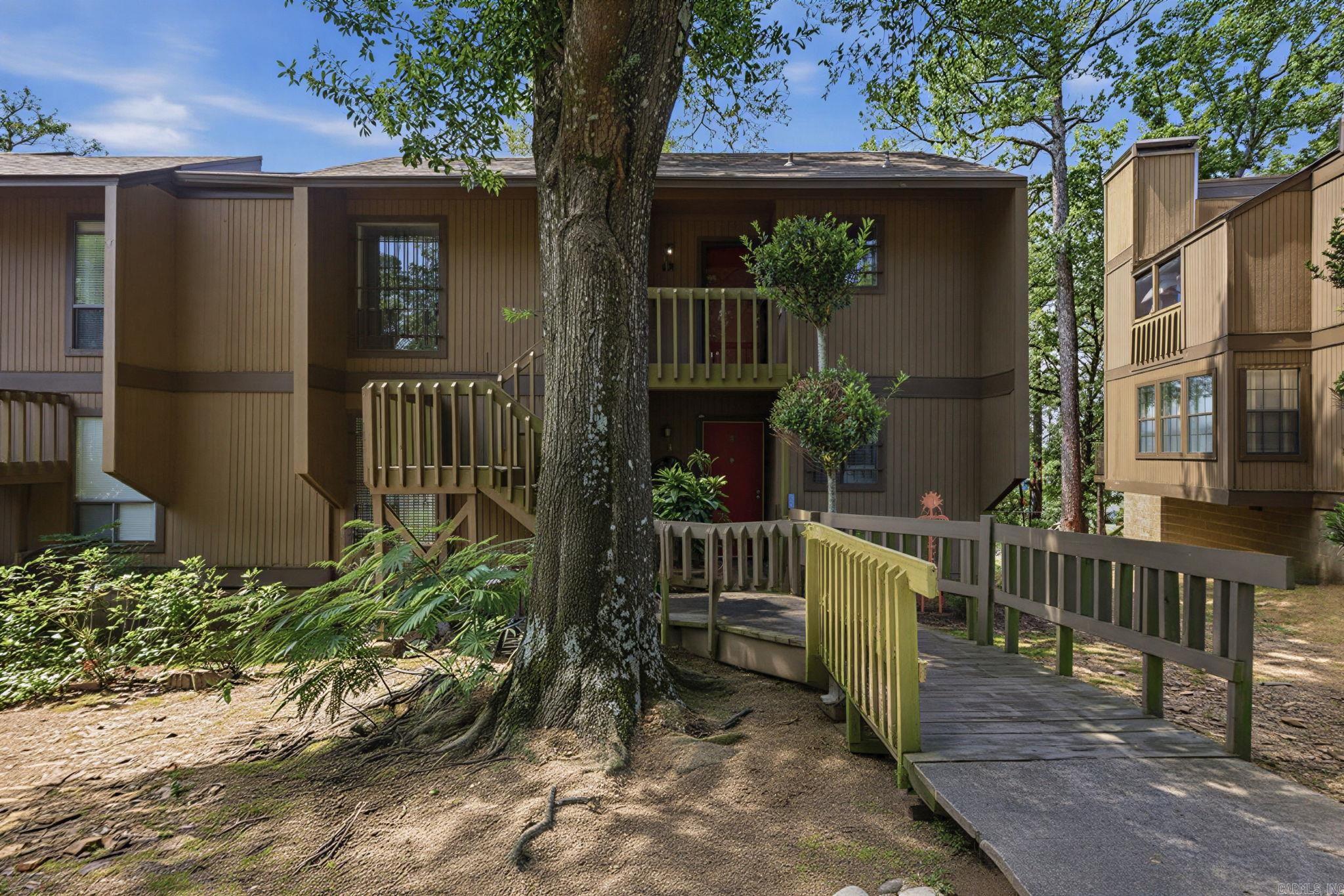 FOREST HILL COND - Residential