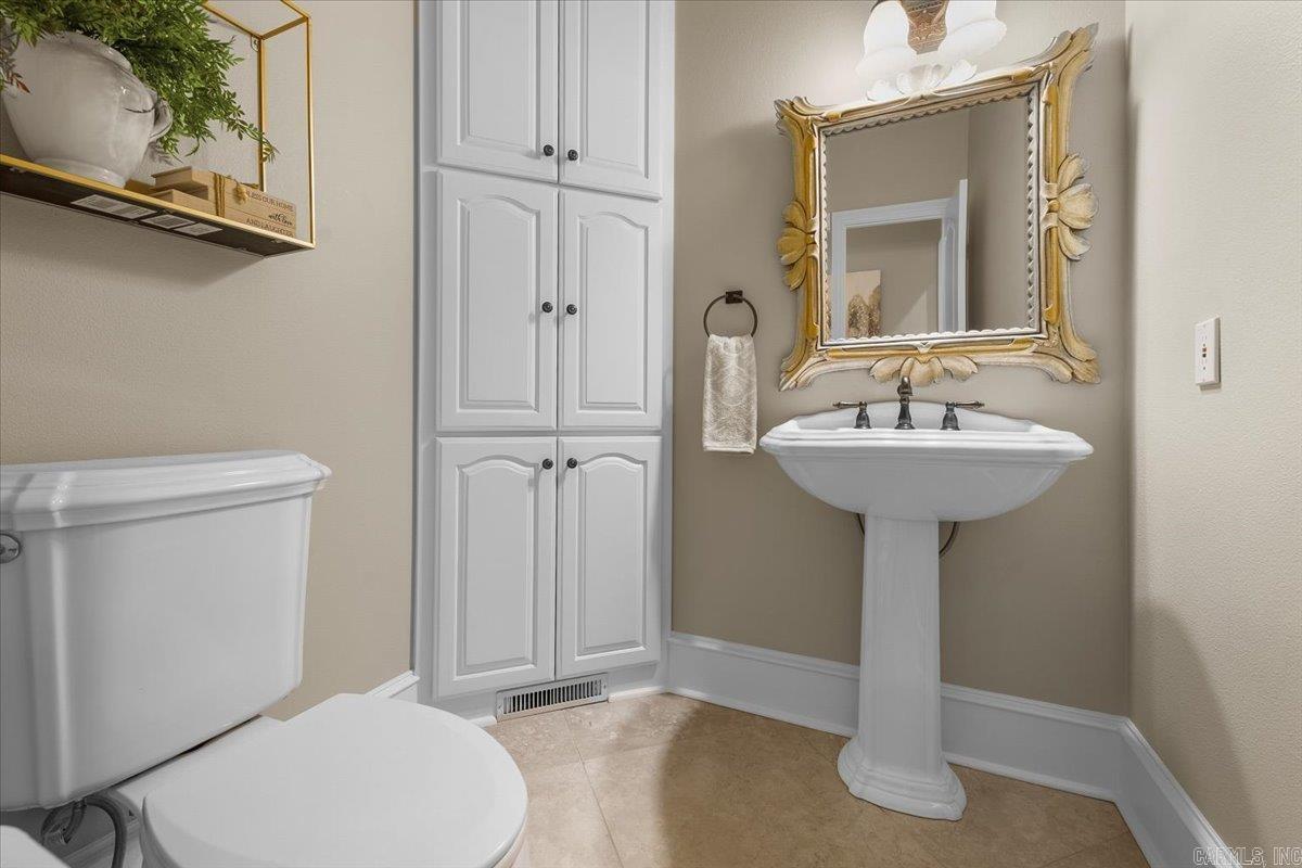 FAIRVIEW LAKE ESTATES - Residential