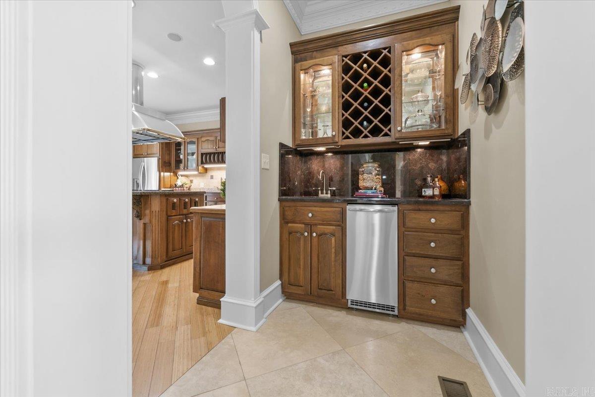 FAIRVIEW LAKE ESTATES - Residential