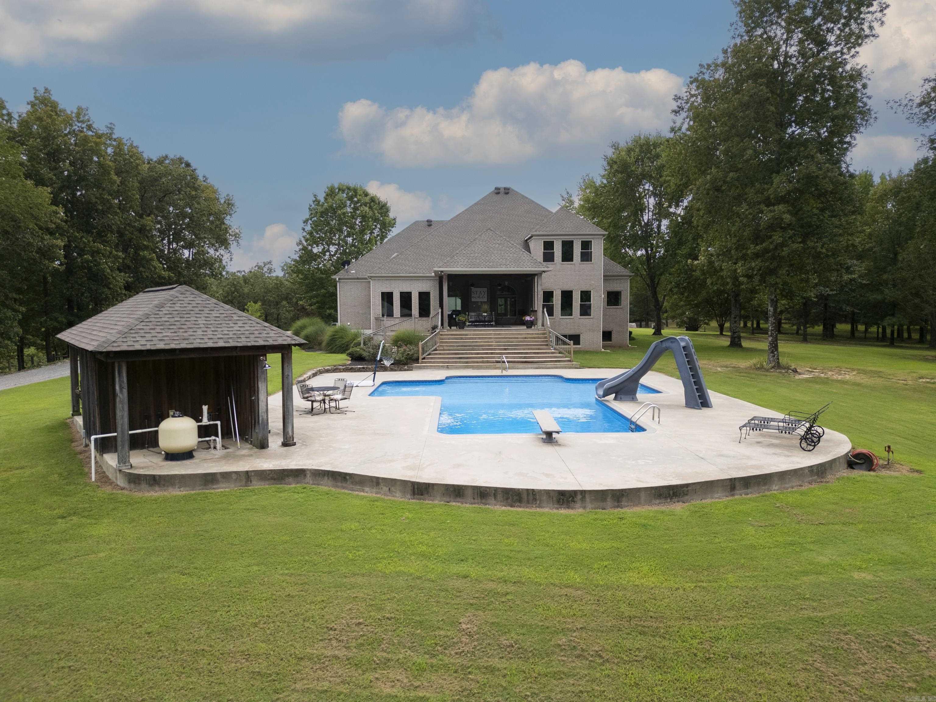 FAIRVIEW LAKE ESTATES - Residential