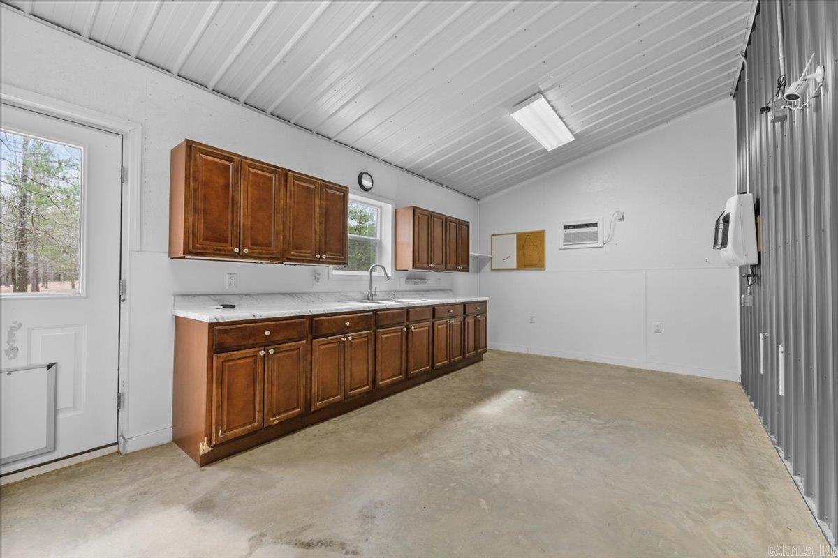 FAIRVIEW LAKE ESTATES - Residential