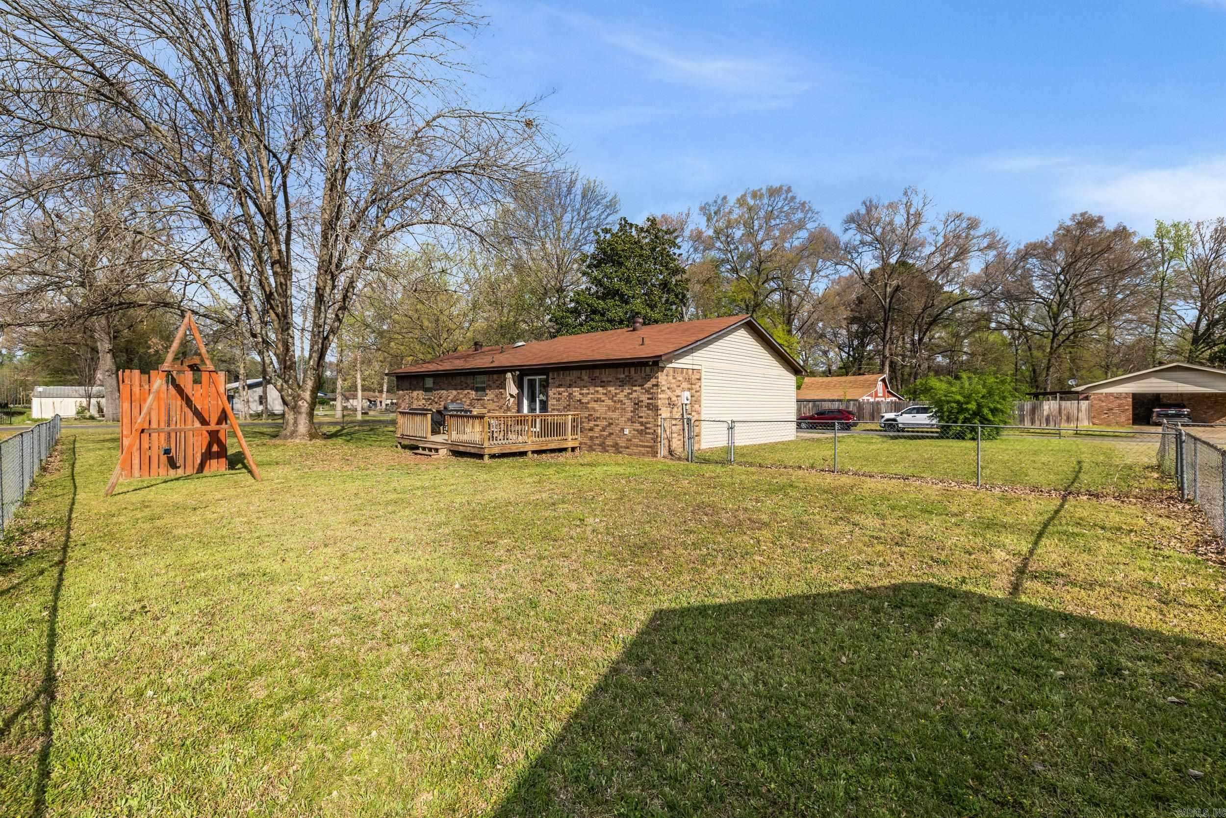 OAK MEADOWS - Residential