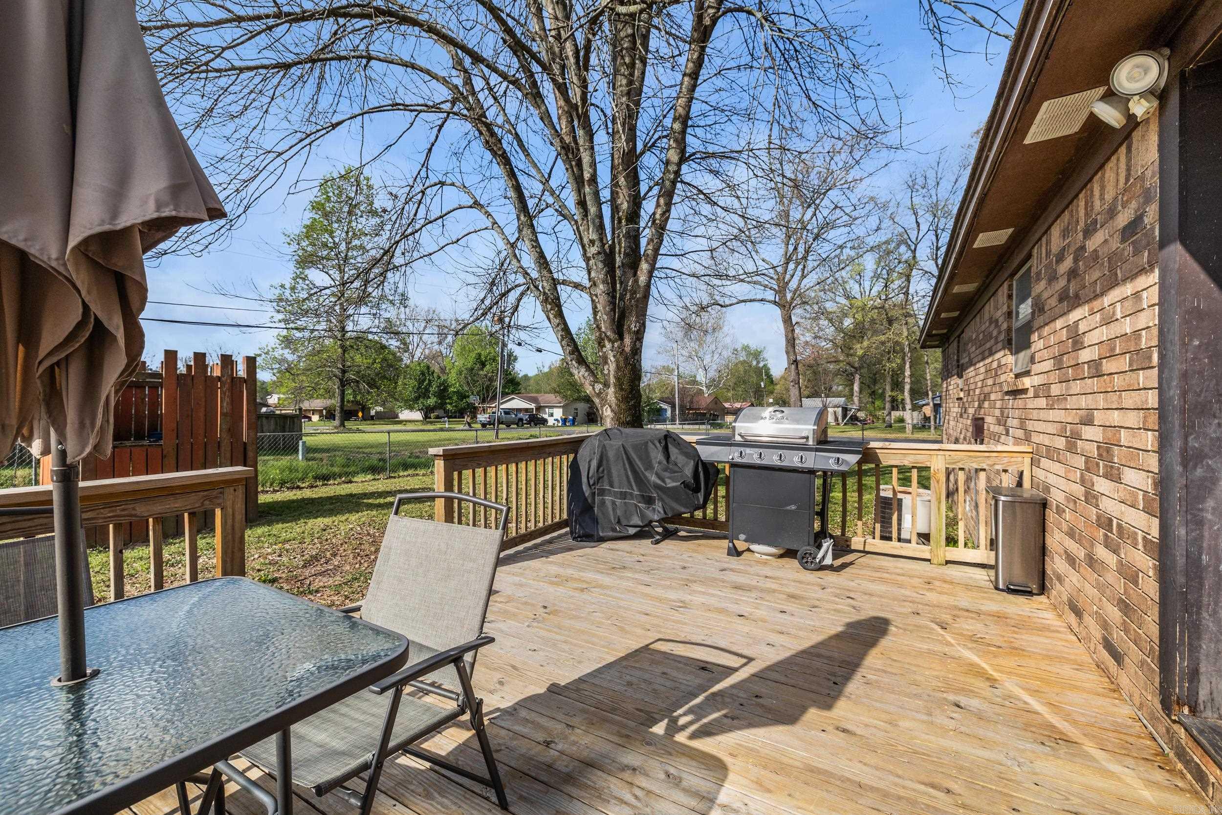 OAK MEADOWS - Residential