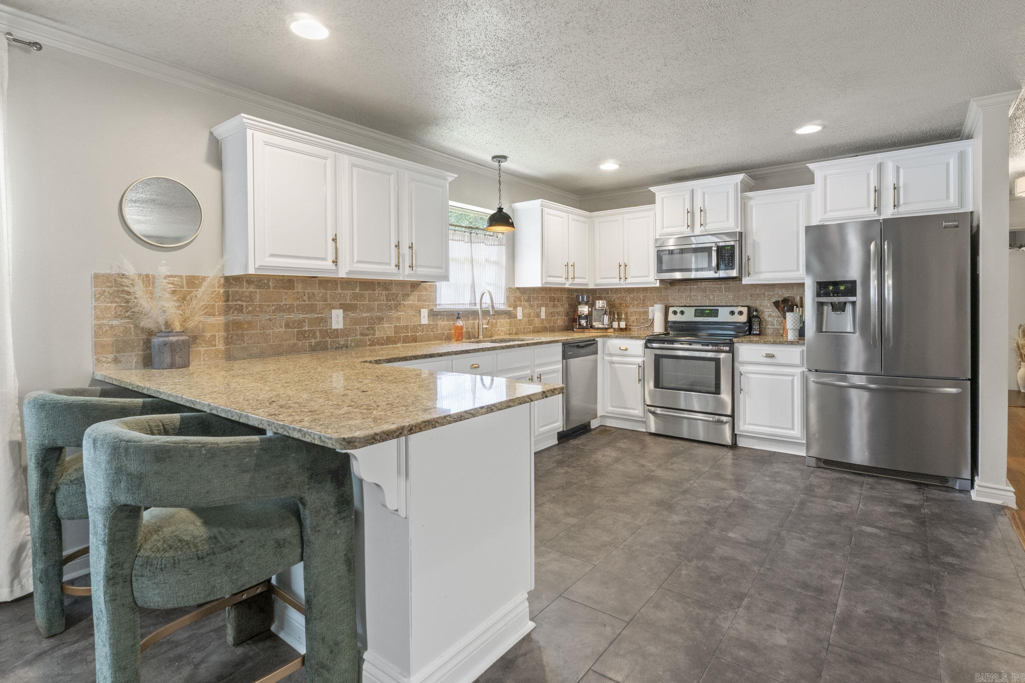 PIKE VIEW - Residential