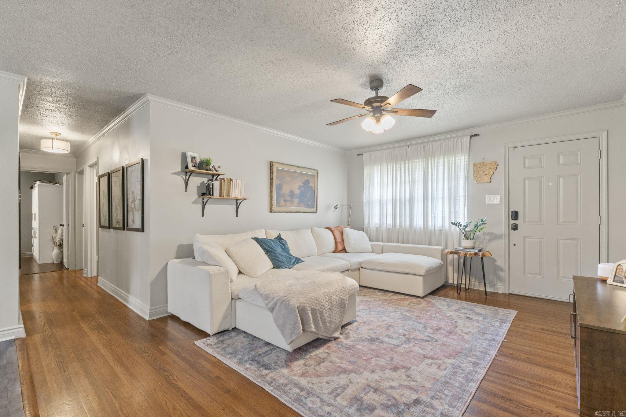 PIKE VIEW - Residential