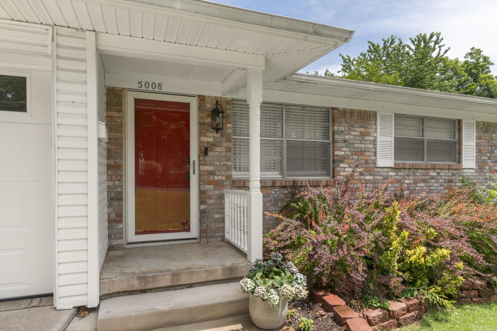 PIKE VIEW - Residential