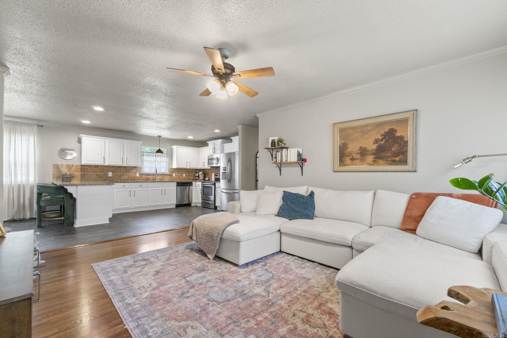PIKE VIEW - Residential