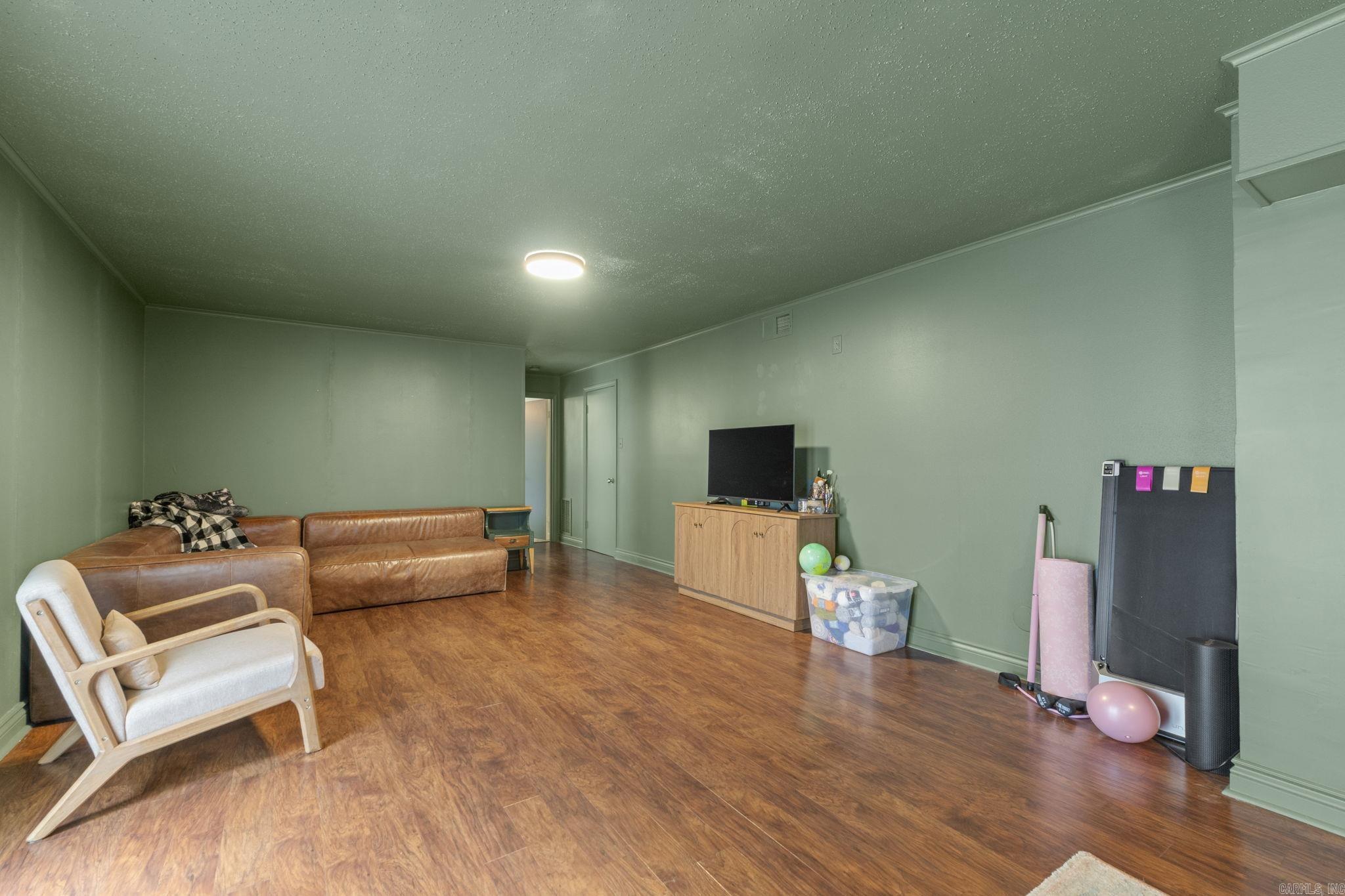 PIKE VIEW - Residential