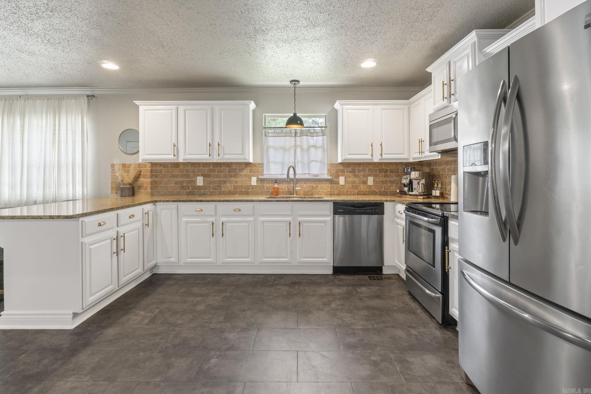 PIKE VIEW - Residential