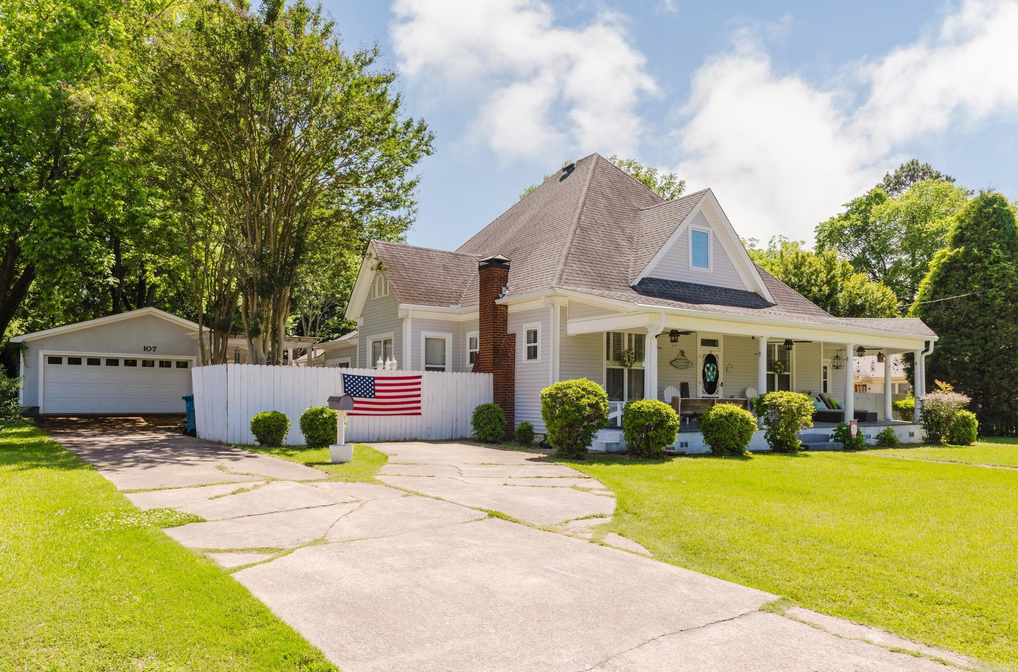 Lund and Hill Origtownmal - Residential