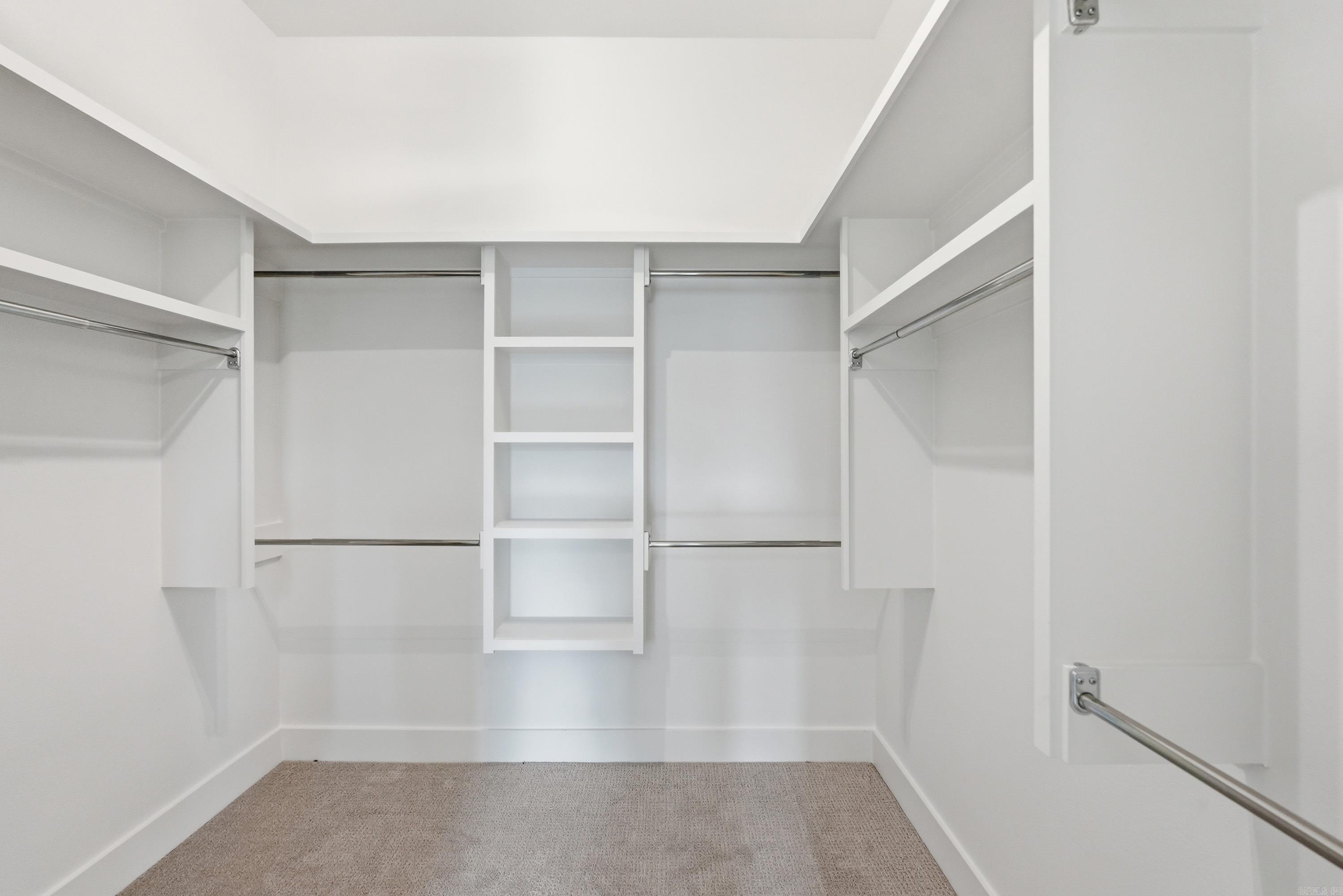 KENWOOD ESTATES - Residential