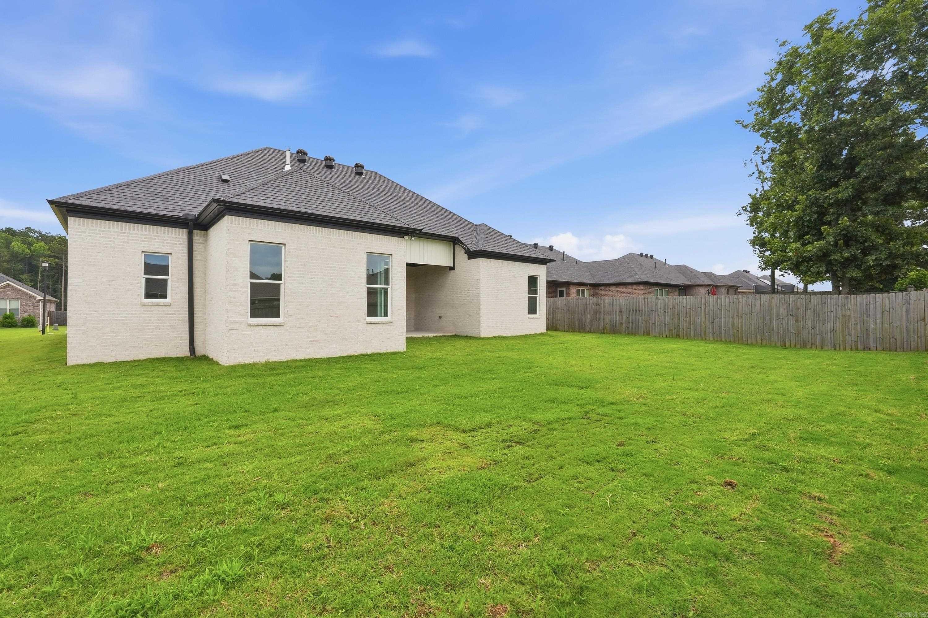 KENWOOD ESTATES - Residential