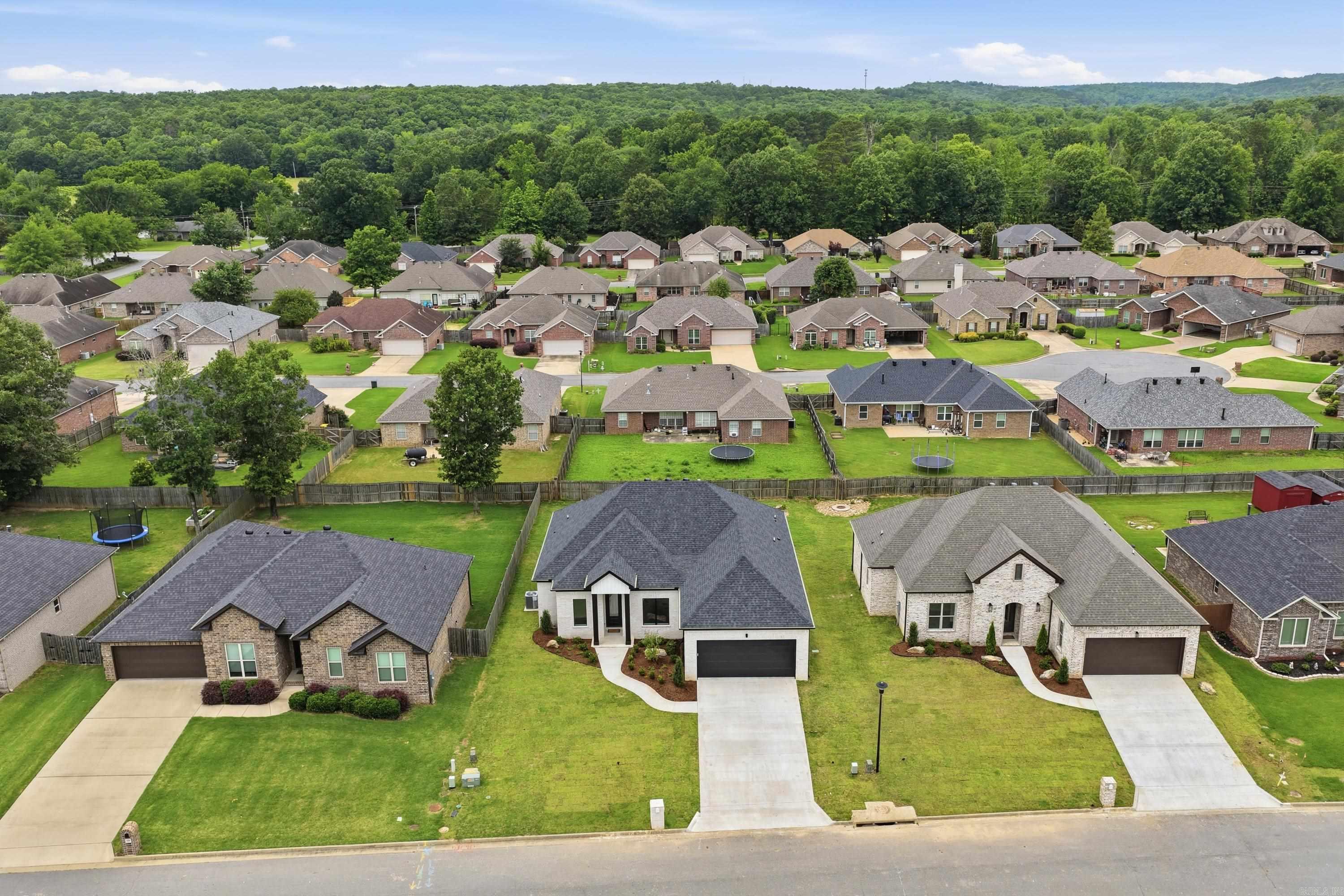 KENWOOD ESTATES - Residential