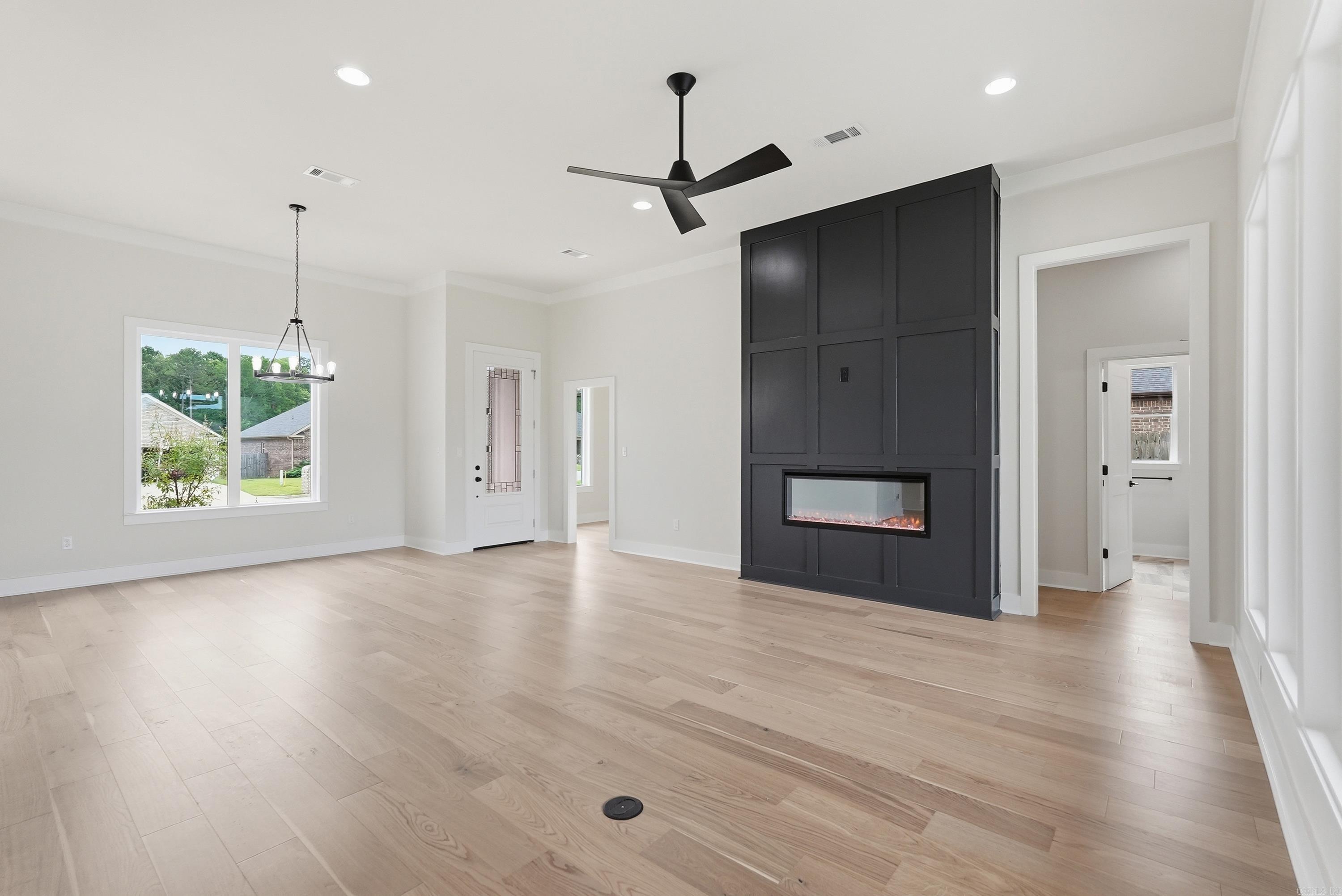KENWOOD ESTATES - Residential