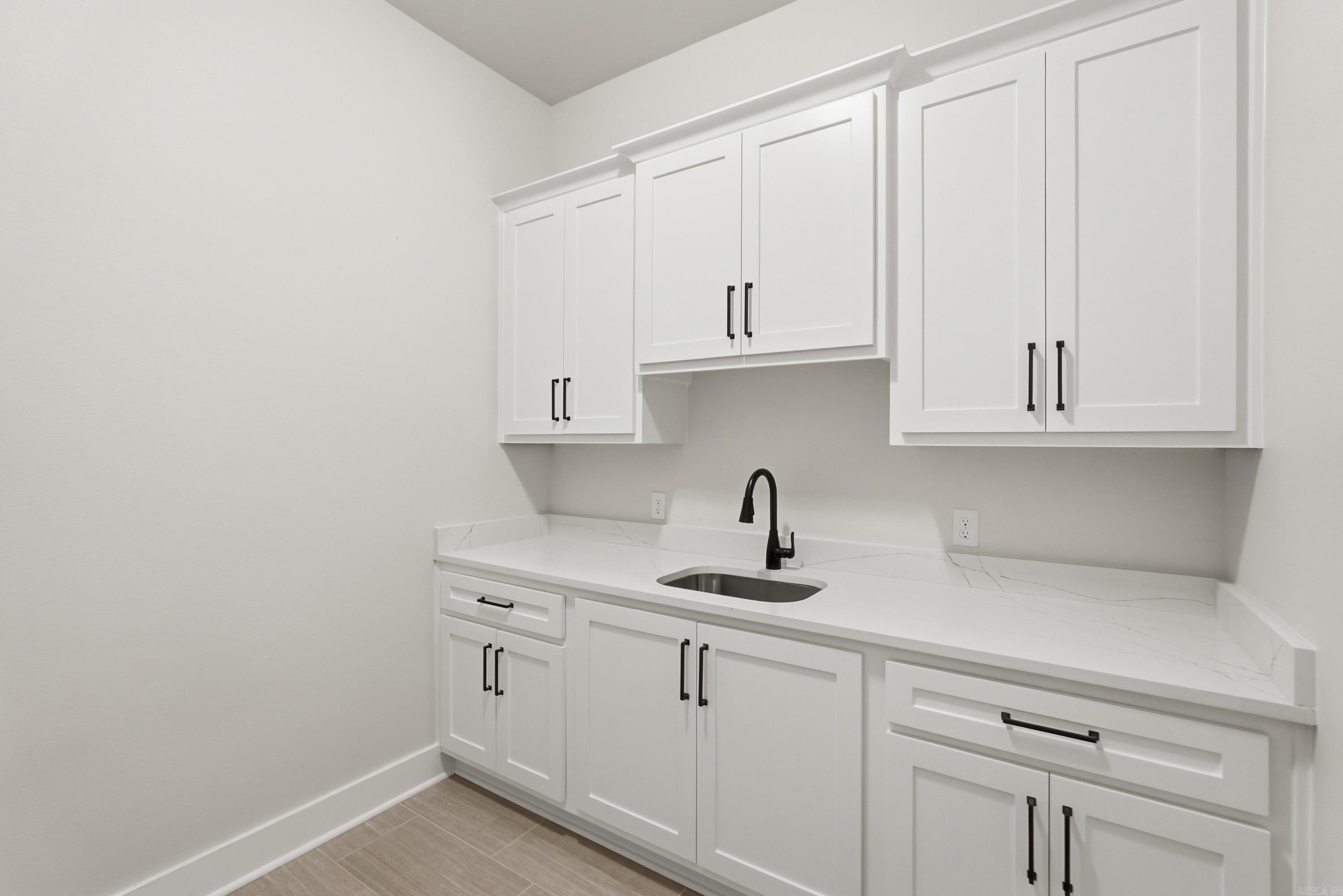 KENWOOD ESTATES - Residential