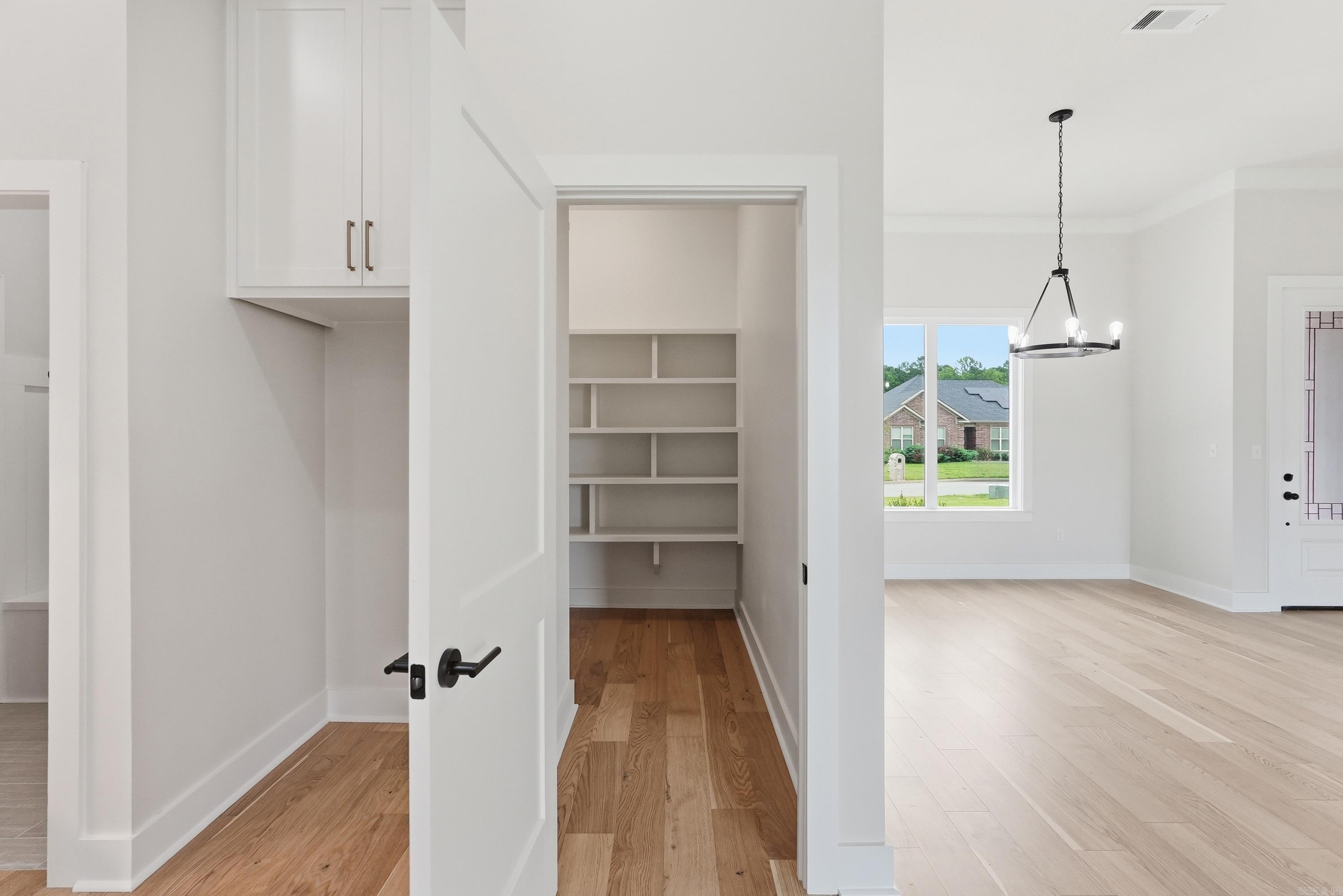 KENWOOD ESTATES - Residential