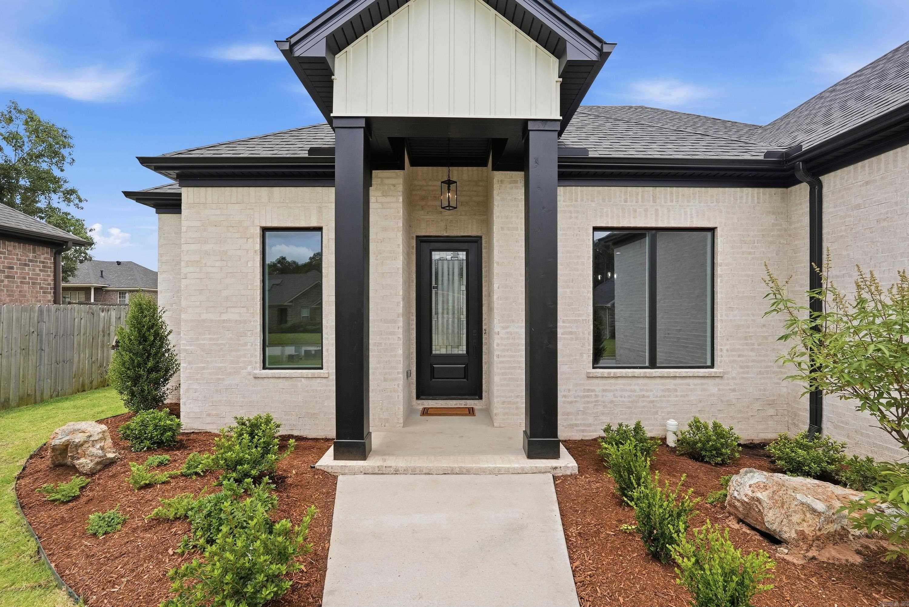 KENWOOD ESTATES - Residential