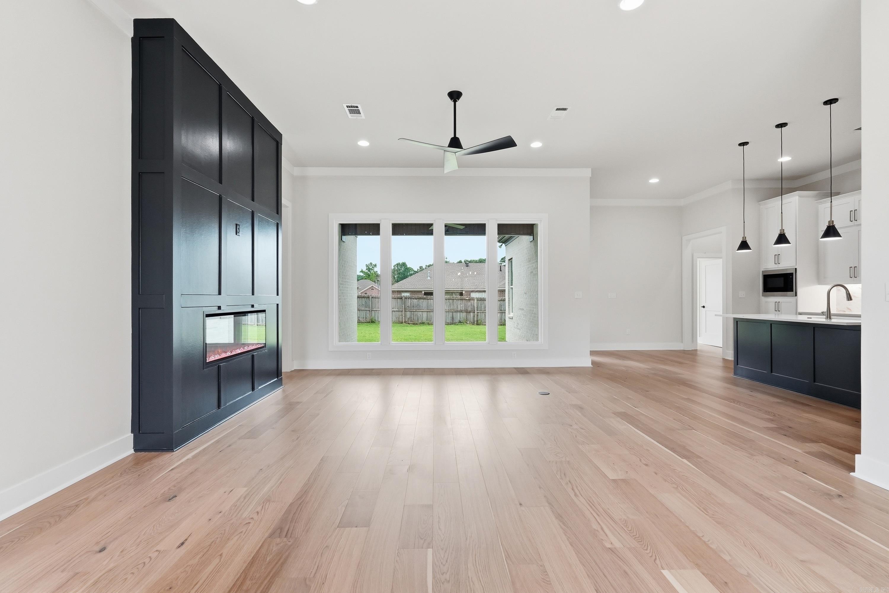 KENWOOD ESTATES - Residential