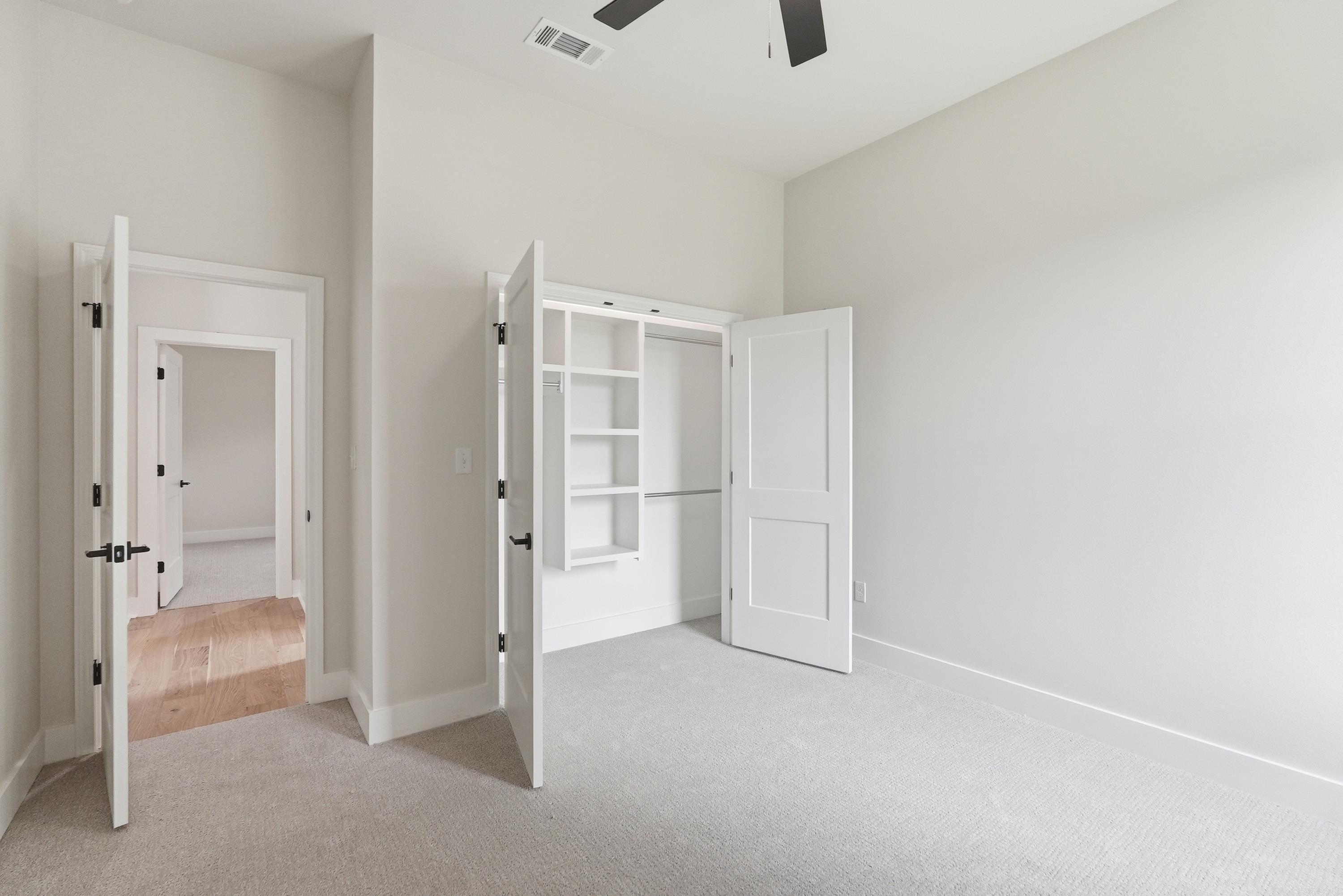 KENWOOD ESTATES - Residential