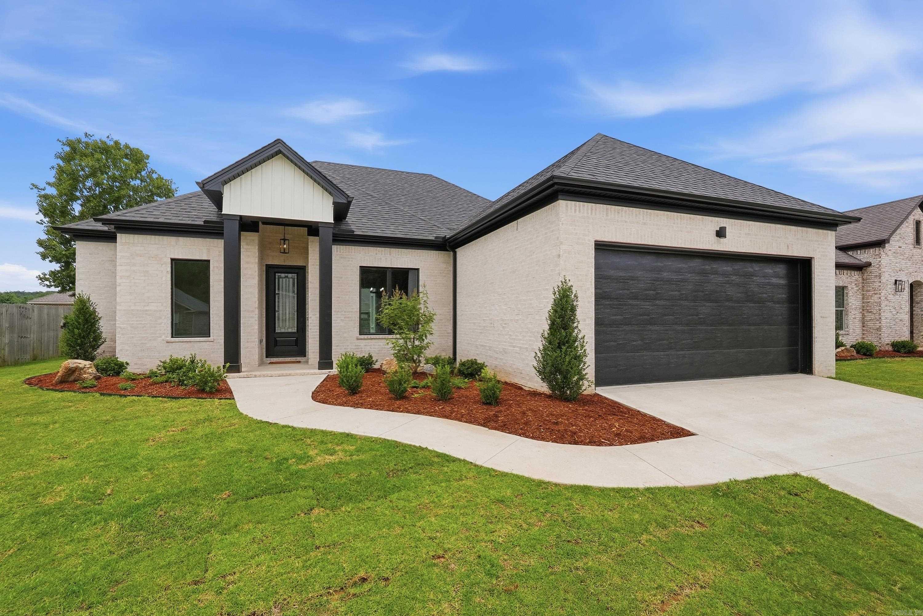 KENWOOD ESTATES - Residential