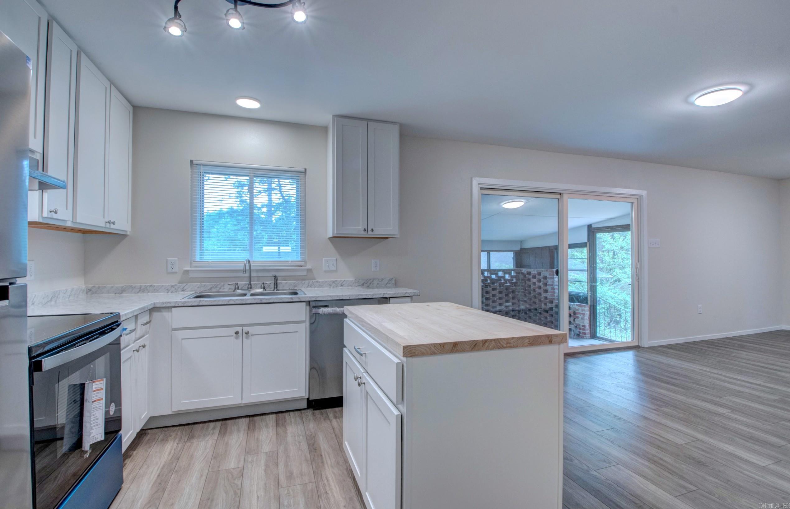 BIRCHWOOD - Residential