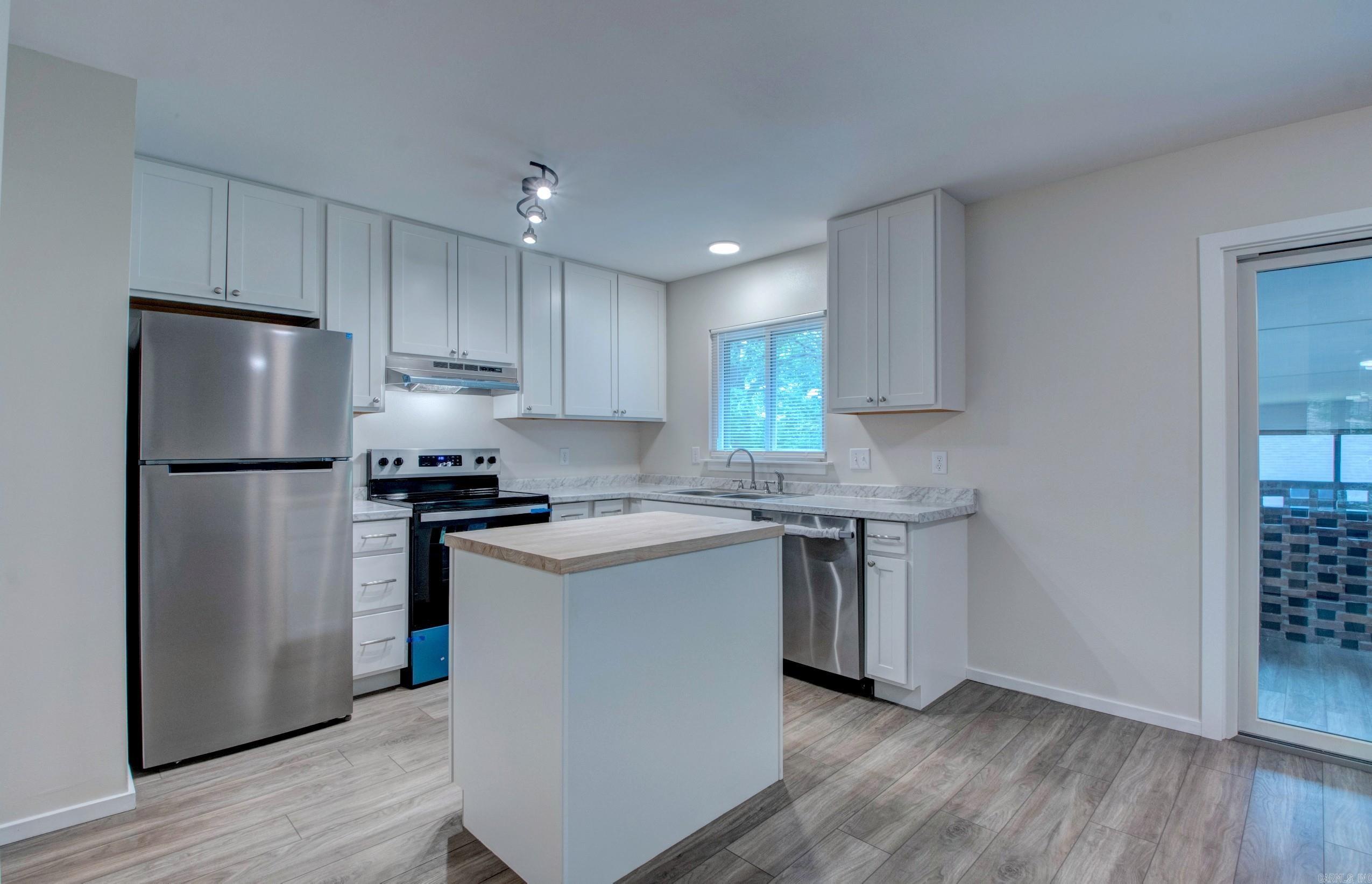 BIRCHWOOD - Residential