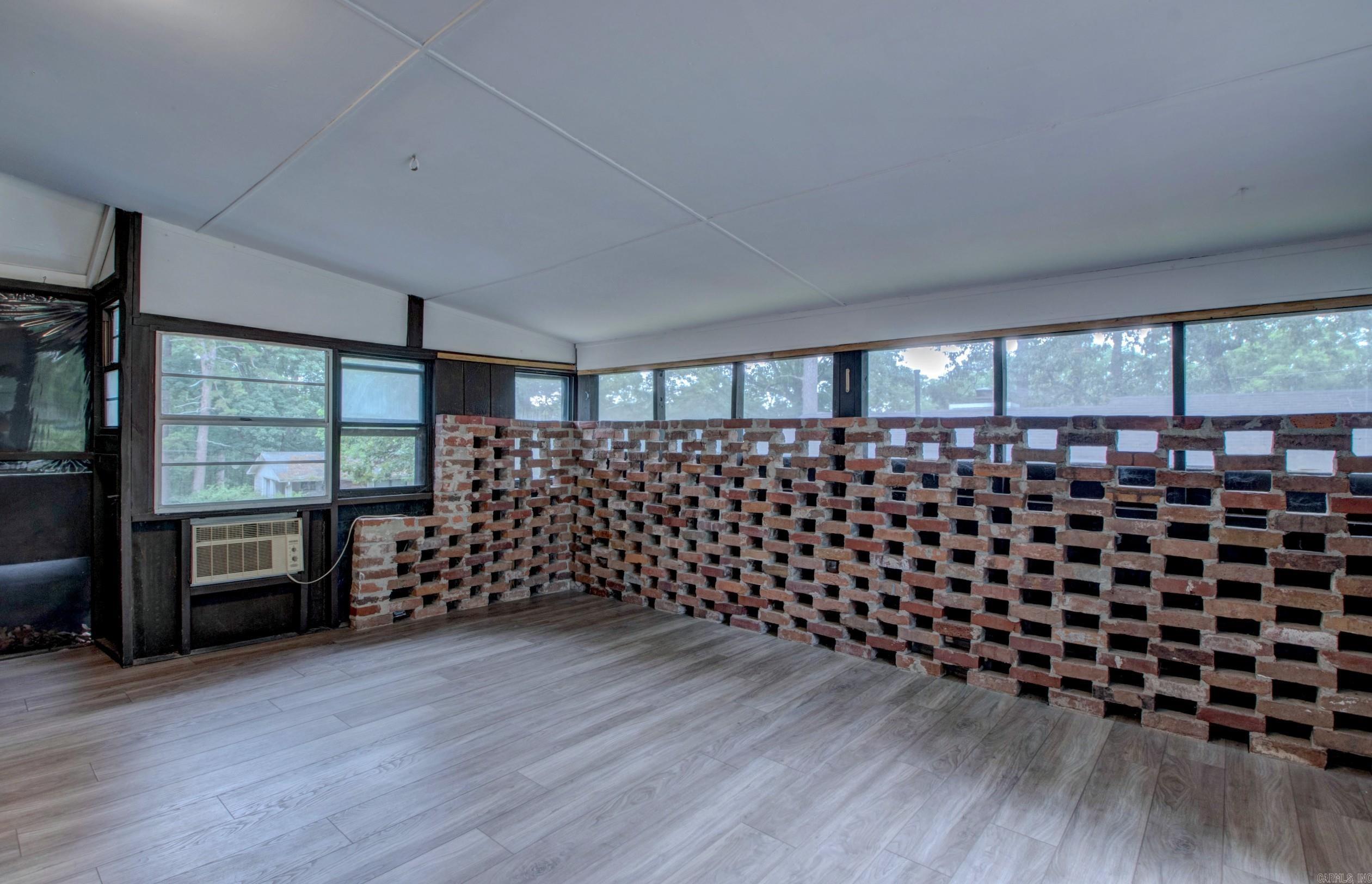 BIRCHWOOD - Residential
