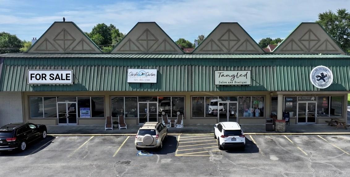 Prime 2,500 sq ft retail space in Searcy’s high-traffic Beebe Capps Expressway corridor. This versatile, move-in ready space offers excellent visibility, ample parking, and a customizable layout, perfect for a range of business ventures in a growing community. High-visibility strip on Beebe Capps Expressway, close to local businesses and residential areas, Suggested Business Concepts: Sandwich shop with casual dining, Pizza restaurant with delivery options, Pastry or donut shop for artisanal baked goods, Legal services office for family or real estate law, accounting firm offering tax prep and bookkeeping, IT and business consulting for local enterprises, Health and wellness center selling supplements and gear, Pet grooming boutique with retail pet products, Vintage and resale boutique for sustainable fashion. Searcy is a dynamic city with over 23,000 residents, home to Harding University and a robust business ecosystem. Beebe Capps Expressway ensures high exposure, drawing both locals and visitors. The area’s demand for dining, professional services, and unique retail makes this an ideal location.  Taxes are estimated.