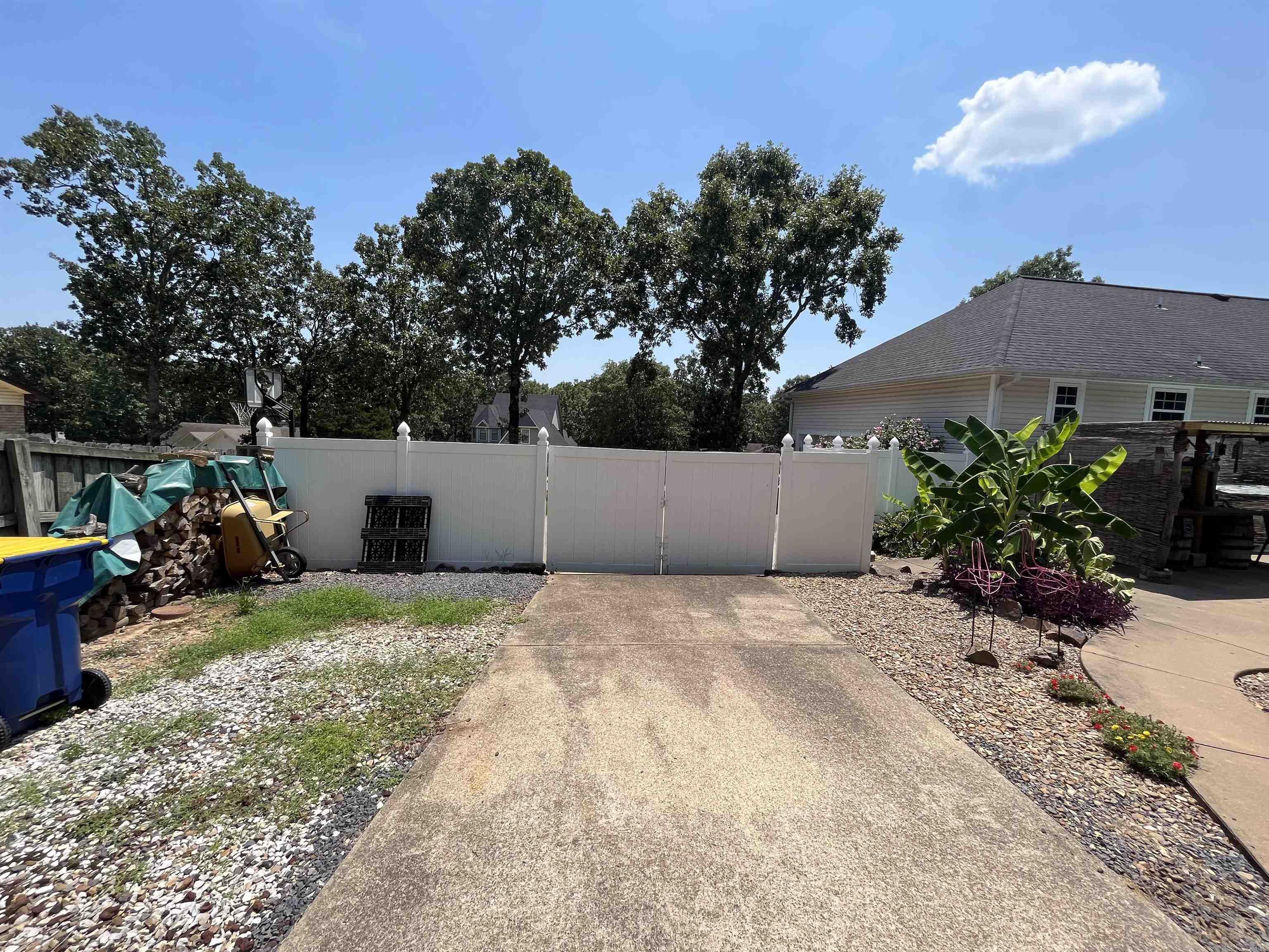Sun Terrace Estates II - Residential Lease