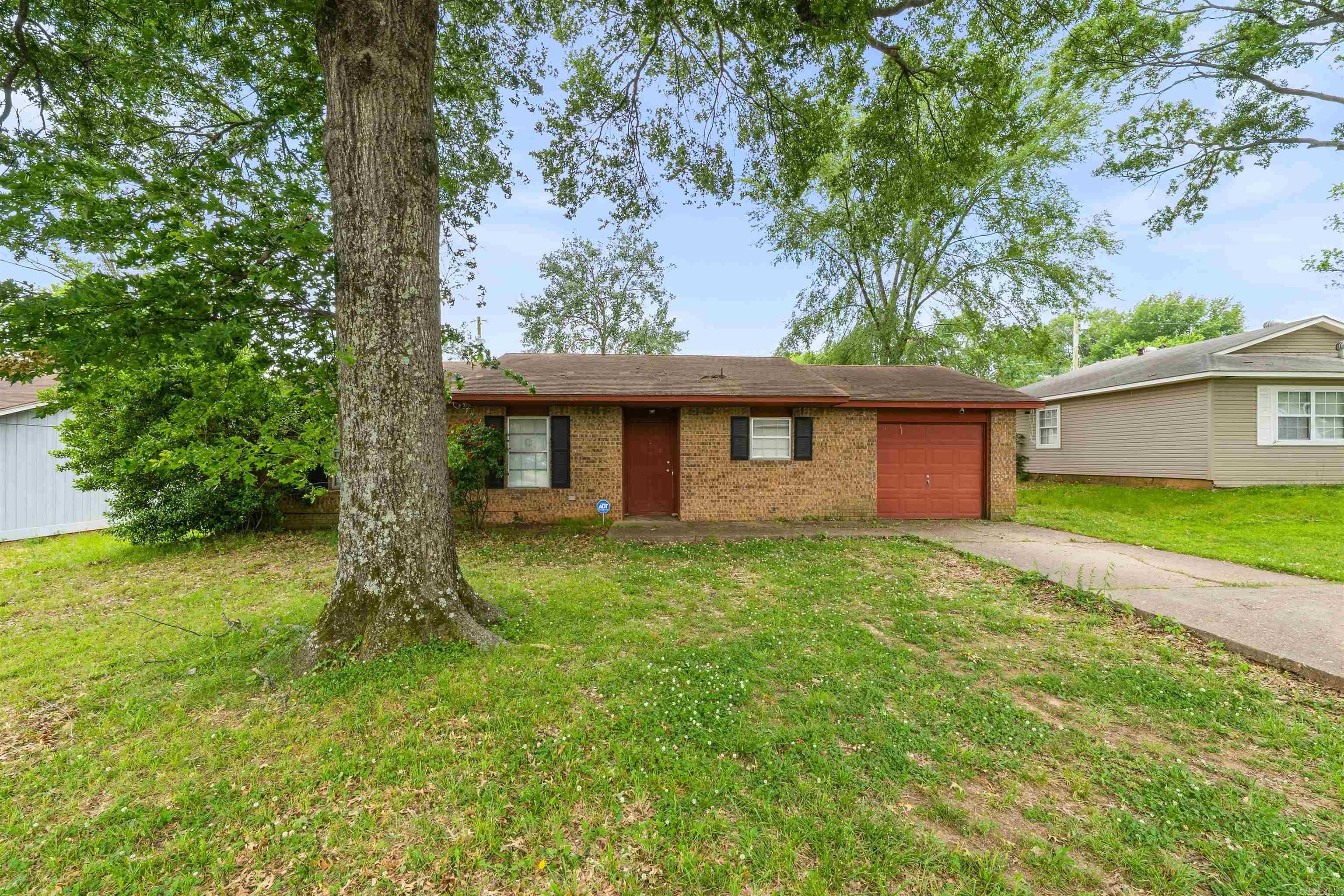 Great opportunity for a first-time home buyer or investor! This 3 bedroom, 1.5 bathroom home features a fenced-in backyard and includes a refrigerator. Convenient layout with plenty of potential to make it your own or add to your investment portfolio.