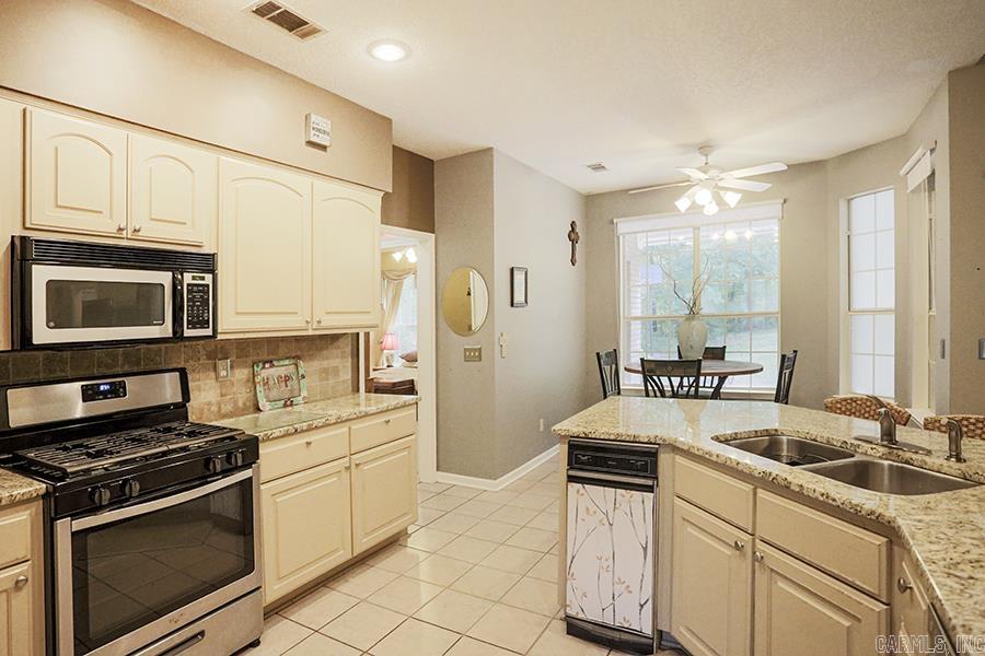 RIVER OAKS - Residential