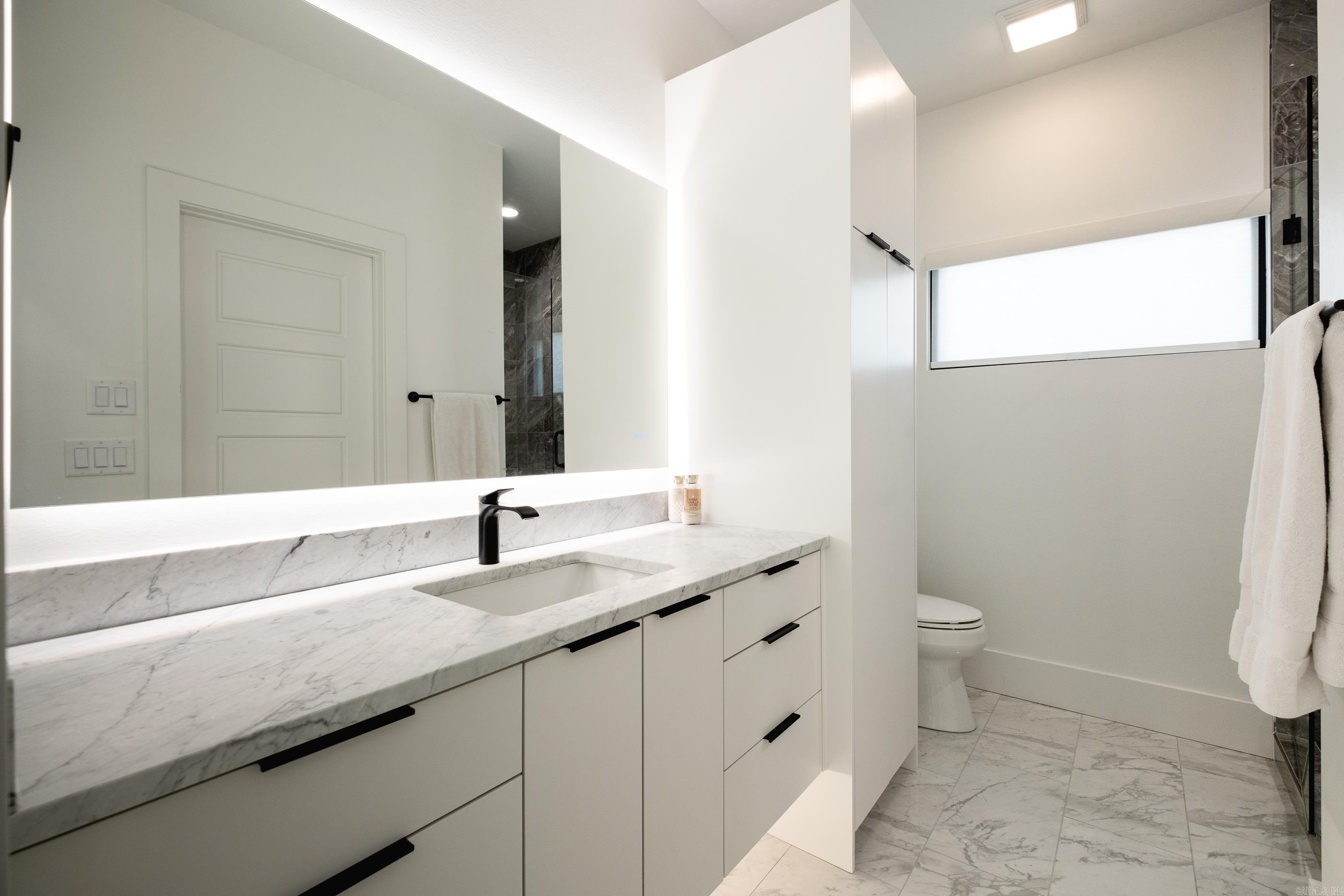 CHENAL VALLEY "FALSTONE COURT" - Residential