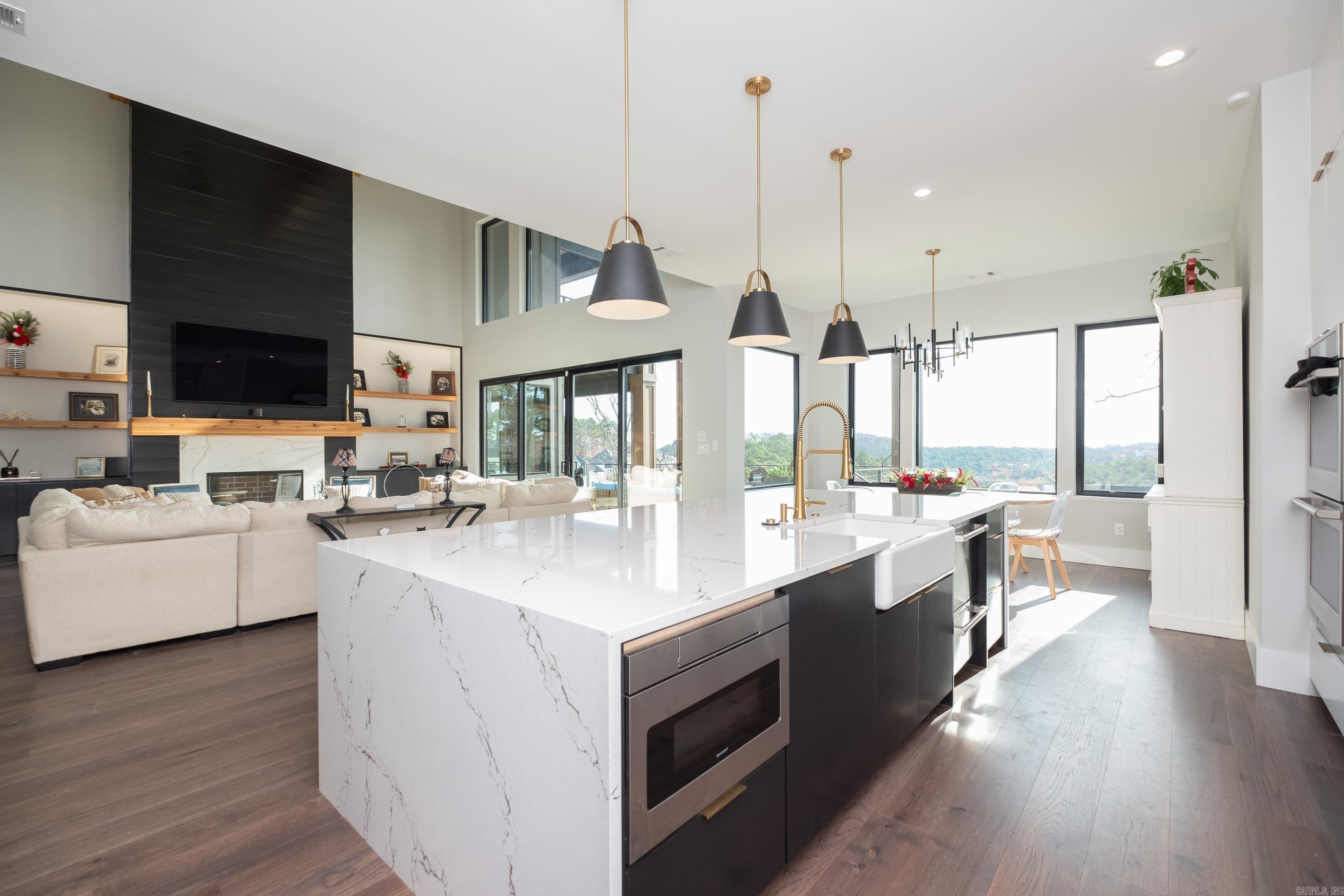 CHENAL VALLEY "FALSTONE COURT" - Residential
