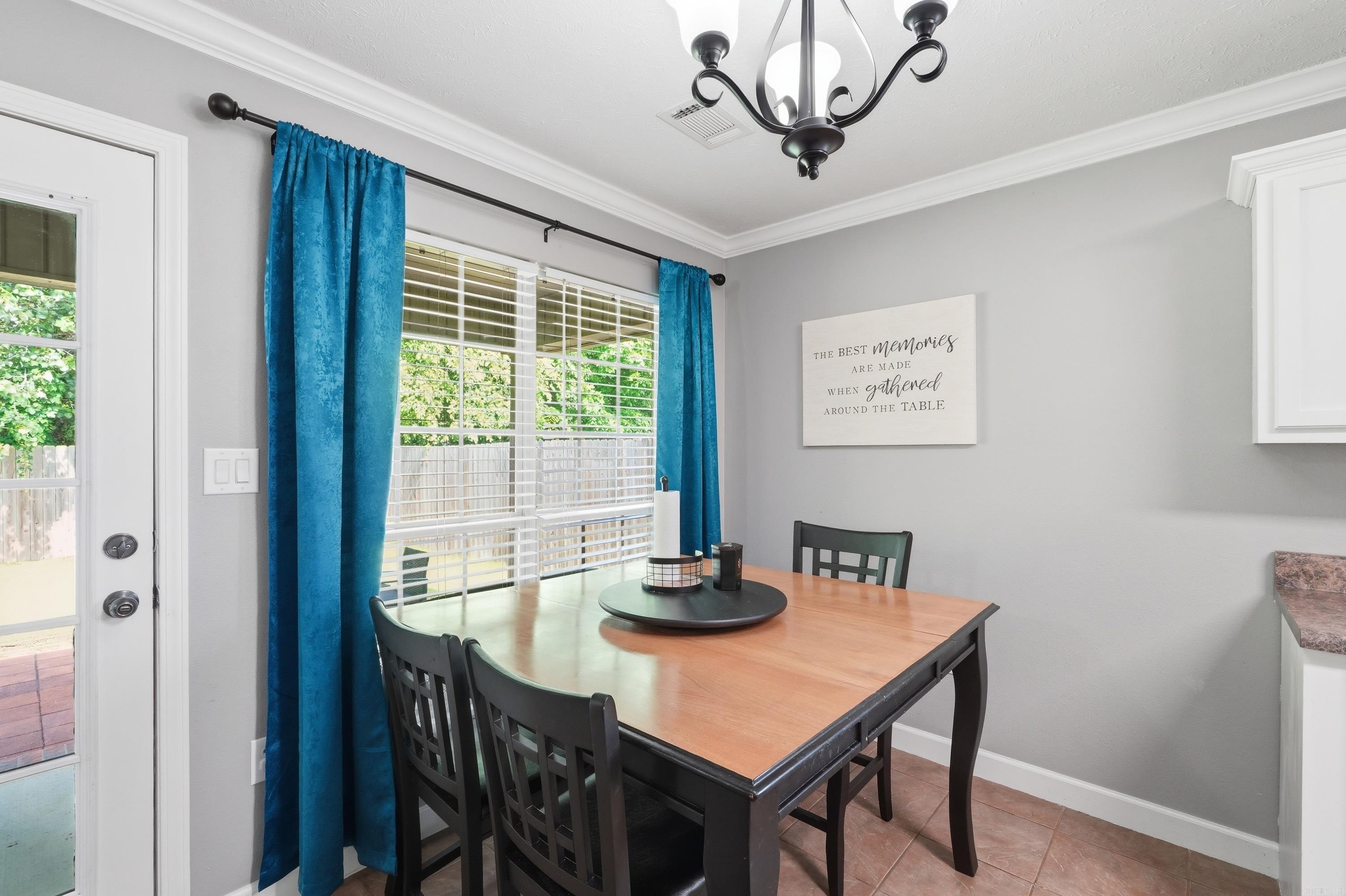 JEWELS ESTATES - Residential