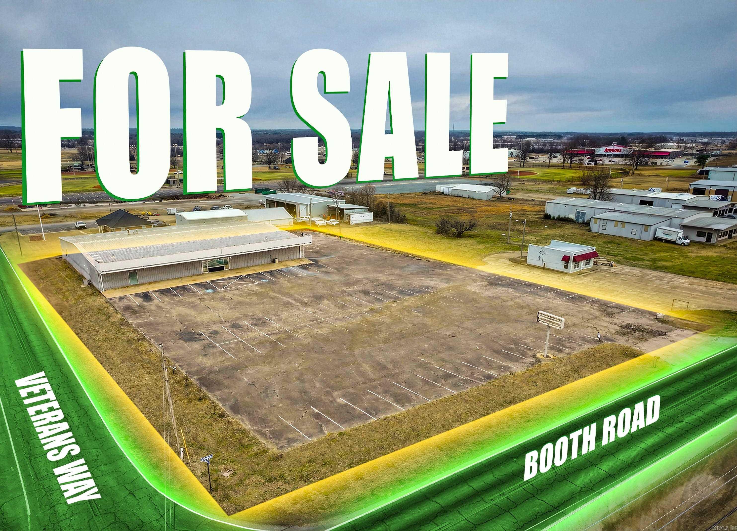Premium Flex-Space Opportunity: Maximize your business visibility and operational efficiency with this versatile 12,000 SF industrial/flex building. Located in a high-demand commercial corridor, 608 E Booth Road is perfectly positioned for logistics, light manufacturing, or a regional distribution hub. Logistics & ConnectivityThis property offers unparalleled access for transport and distribution. You are located just moments from Interstate 57 (formerly US-67), providing a direct link to Little Rock and St. Louis. Proximity: Less than 2 miles to the I-57 on-ramp.High-Volume Exposure: Leverage the massive traffic flow of I-57, which sees an average of 35,000 to 41,000 VPD. Agents see remarks