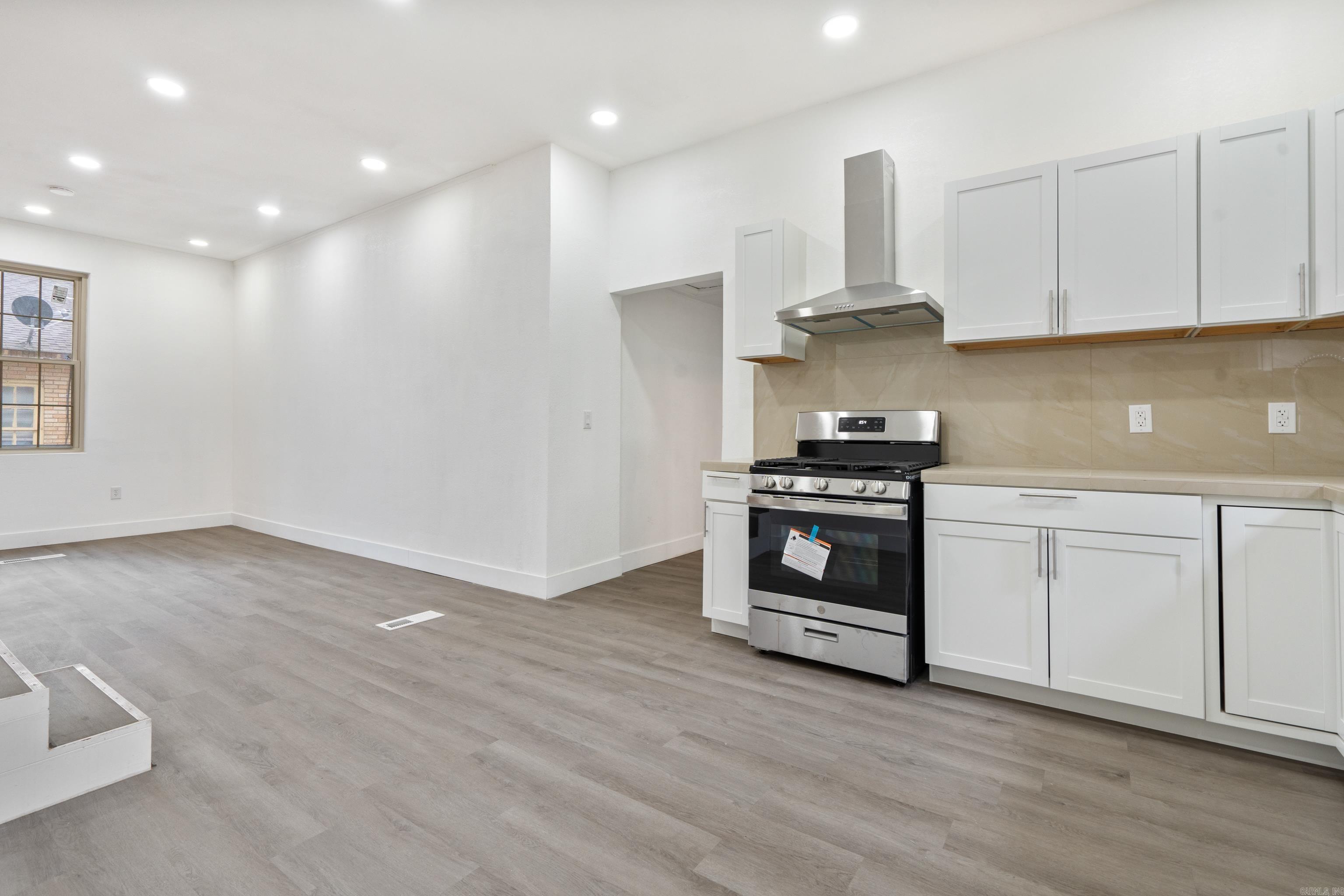 DAWERS SUB - Residential