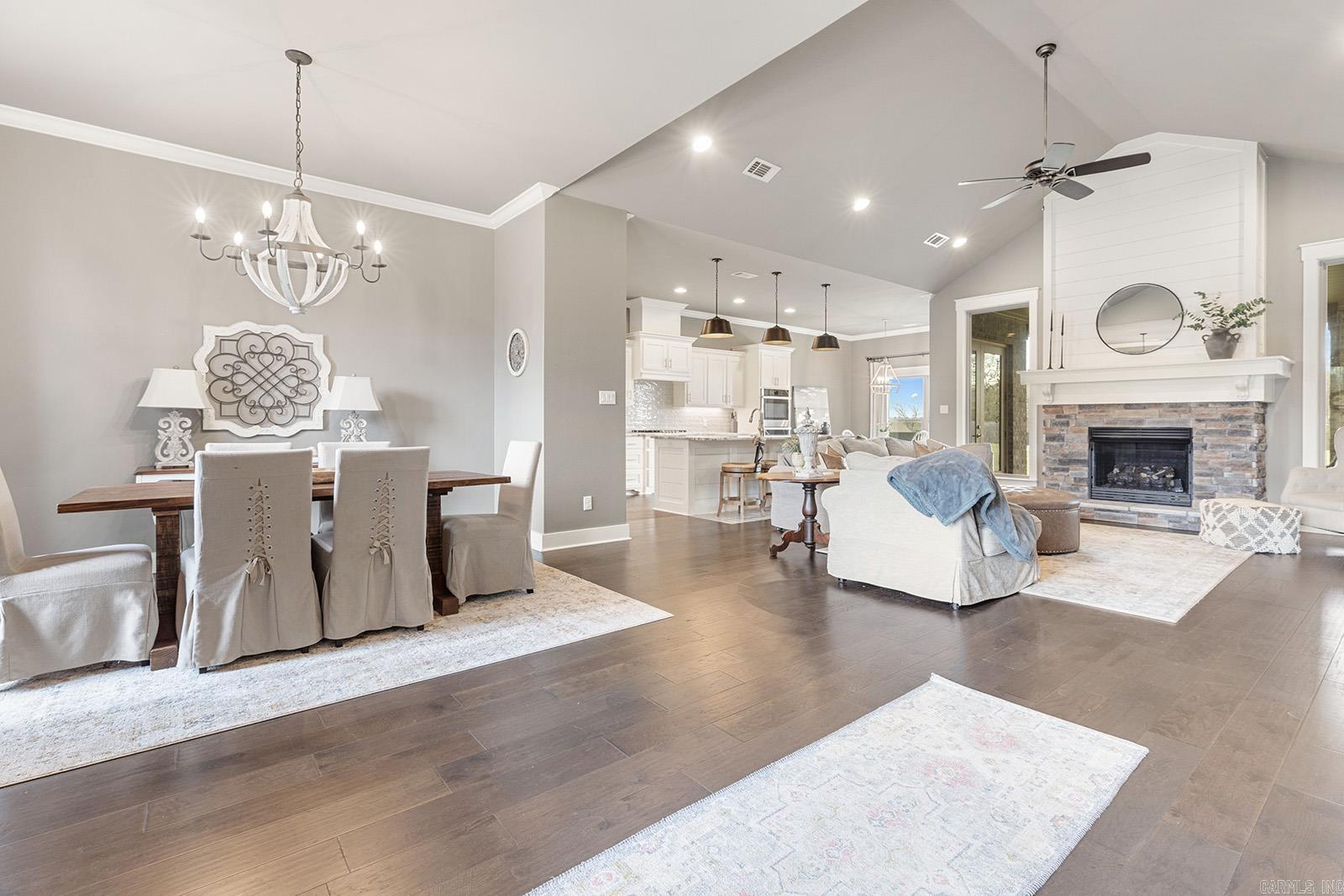 THE VINEYARD - Residential
