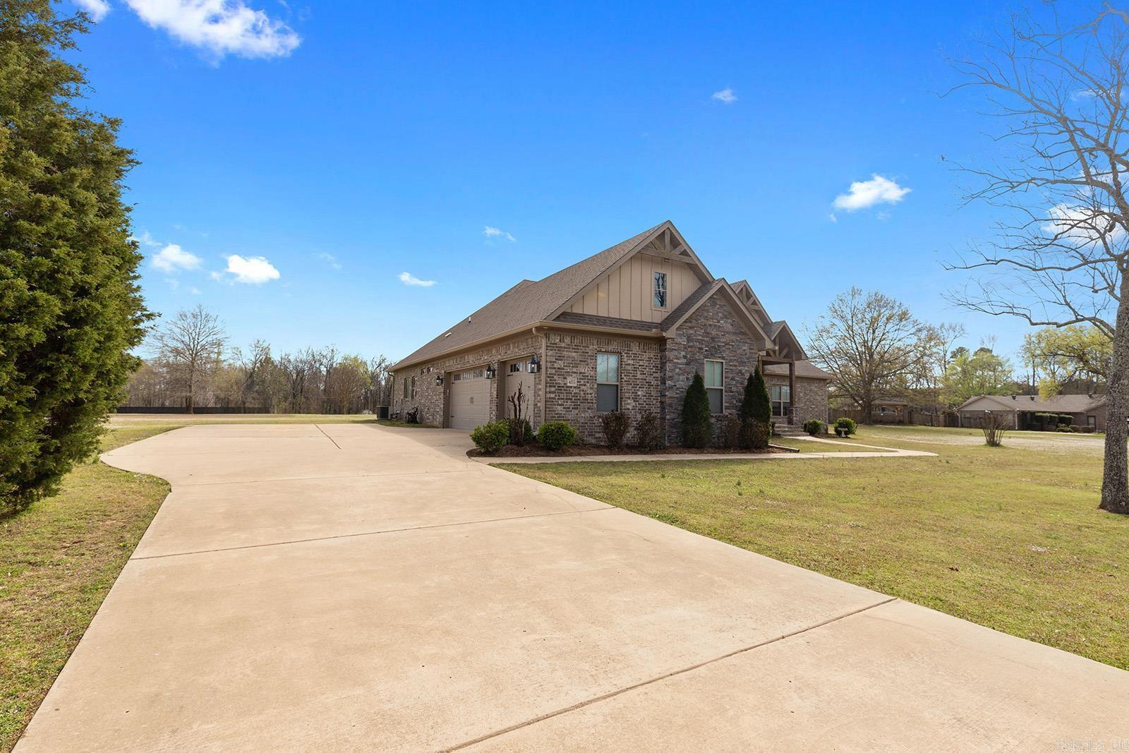 THE VINEYARD - Residential