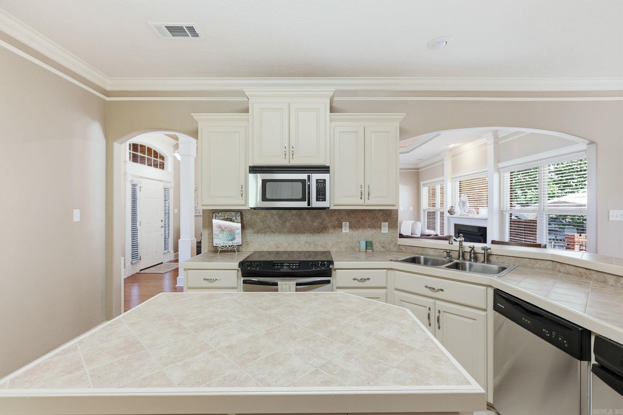 OAKBROOKE - Residential