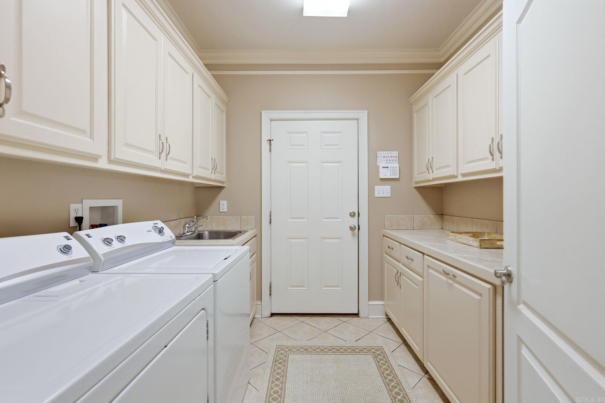 OAKBROOKE - Residential